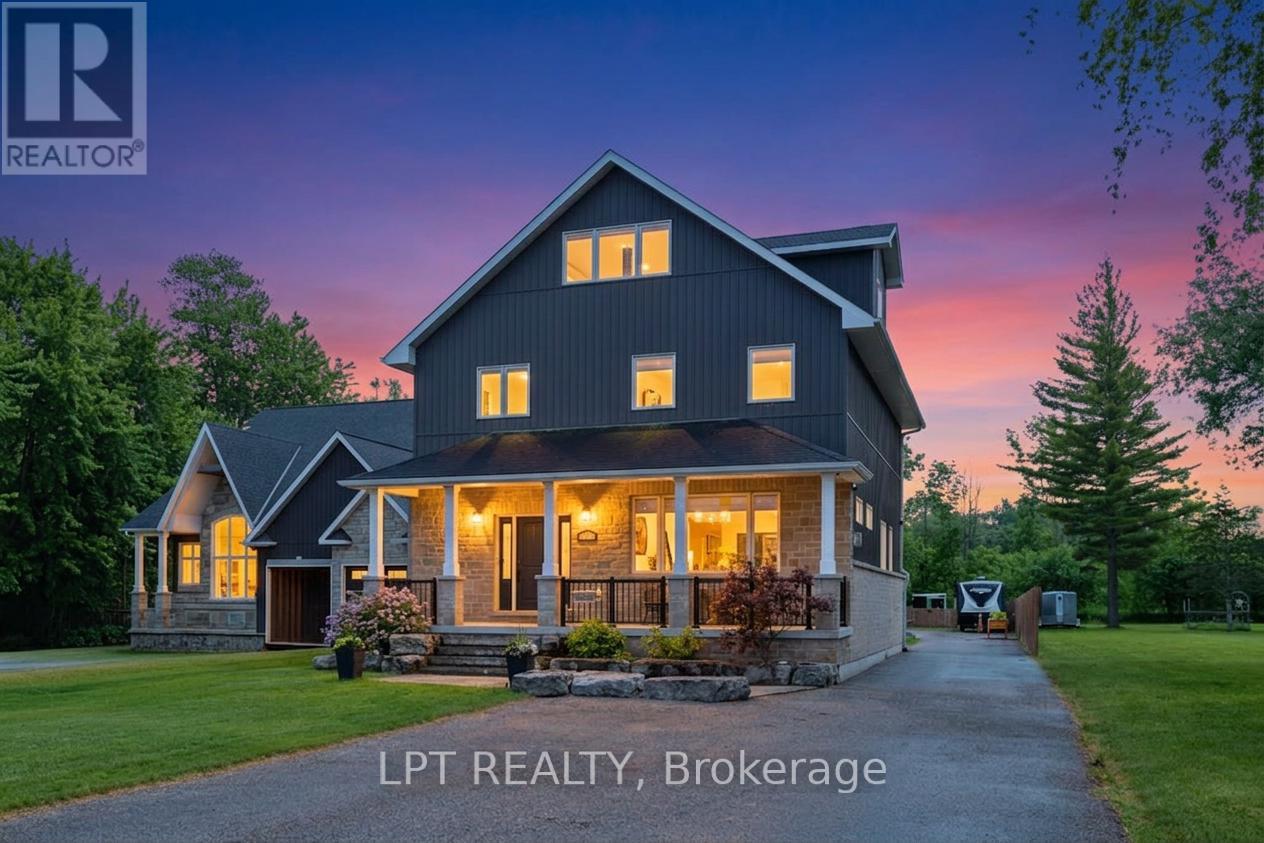 165 LAKE DRIVE E, Georgina, Ontario