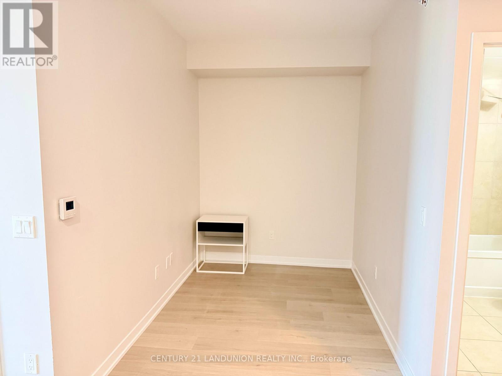 31 Tippett Road, Toronto, Ontario  M3H 0C8 - Photo 14 - C13444636