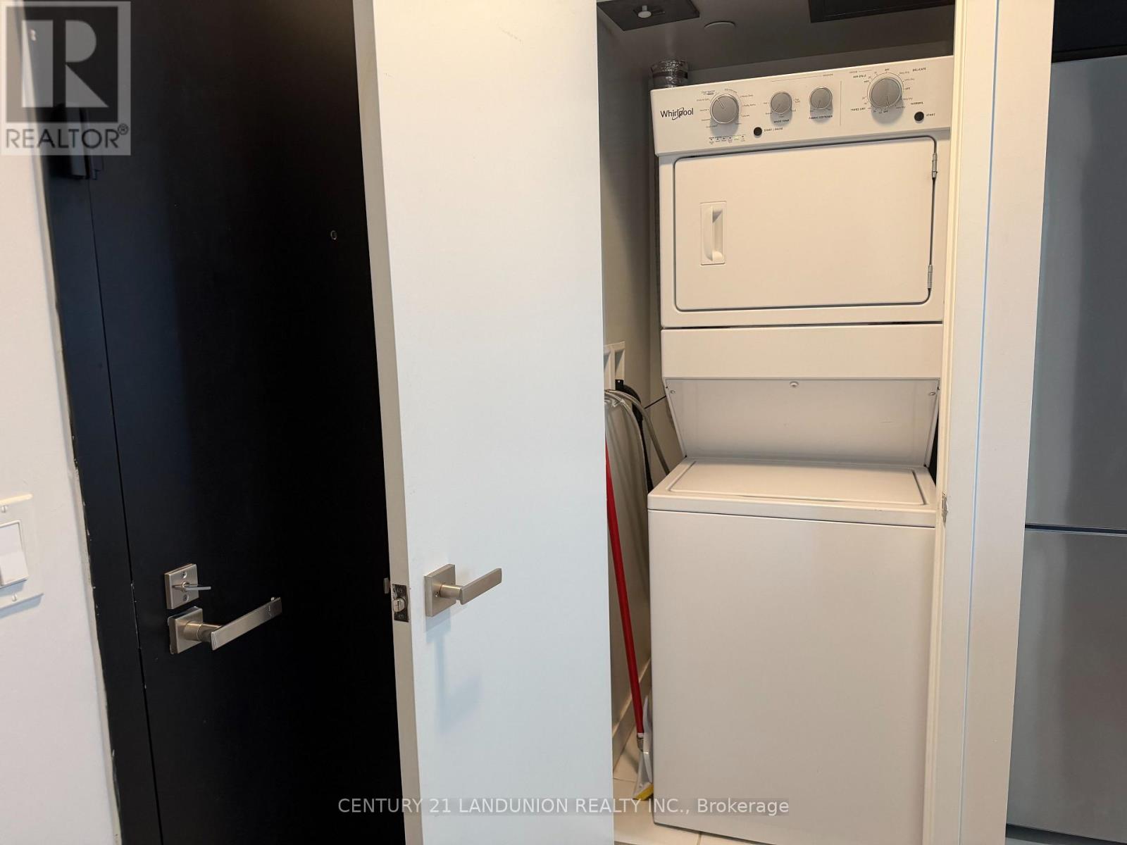 31 Tippett Road, Toronto, Ontario  M3H 0C8 - Photo 16 - C13444636