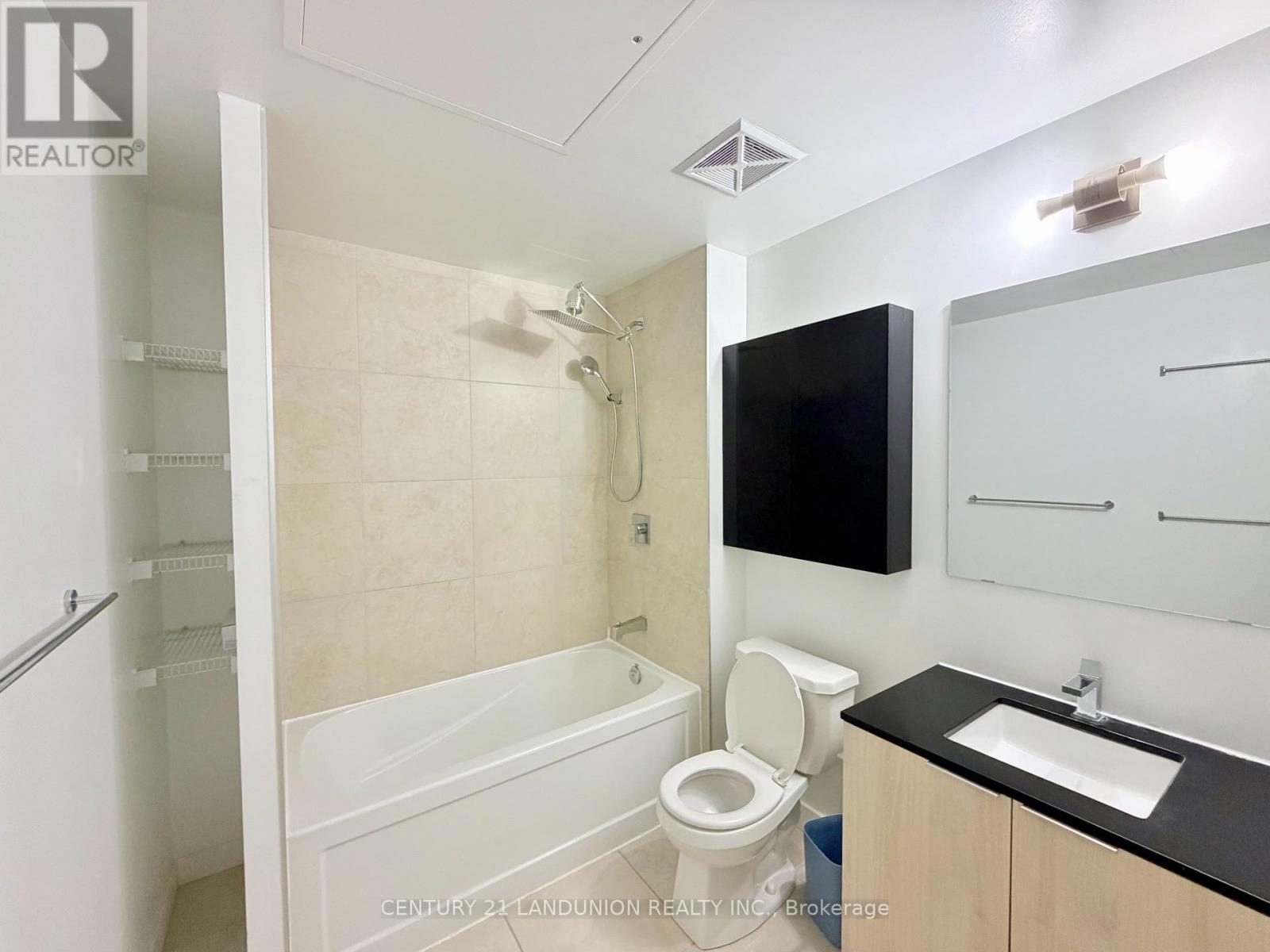 31 Tippett Road, Toronto, Ontario  M3H 0C8 - Photo 19 - C13444636