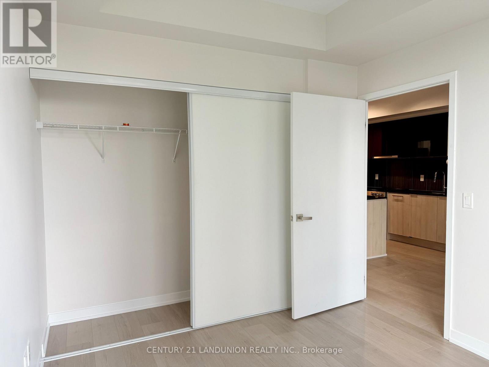 31 Tippett Road, Toronto, Ontario  M3H 0C8 - Photo 9 - C13444636