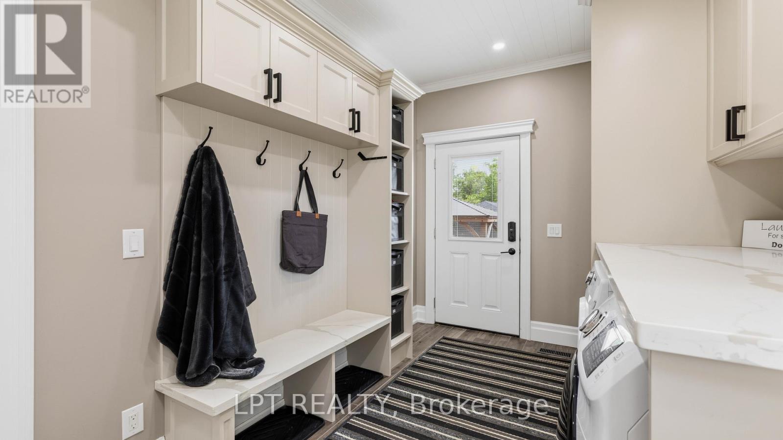 165 Lake Drive E, Georgina, Ontario  L4P 3E9 - Photo 14 - N13444336