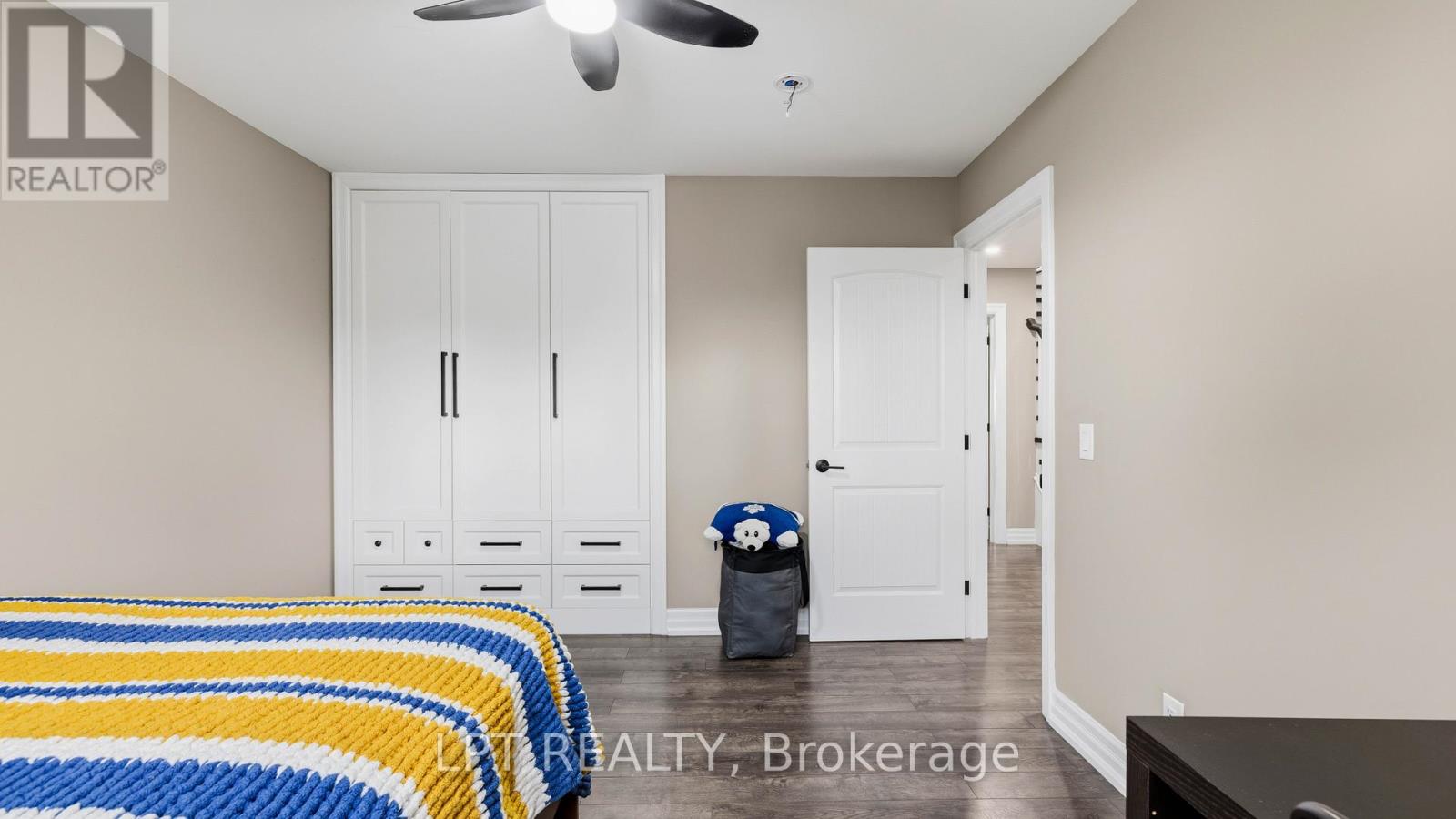 165 Lake Drive E, Georgina, Ontario  L4P 3E9 - Photo 24 - N13444336