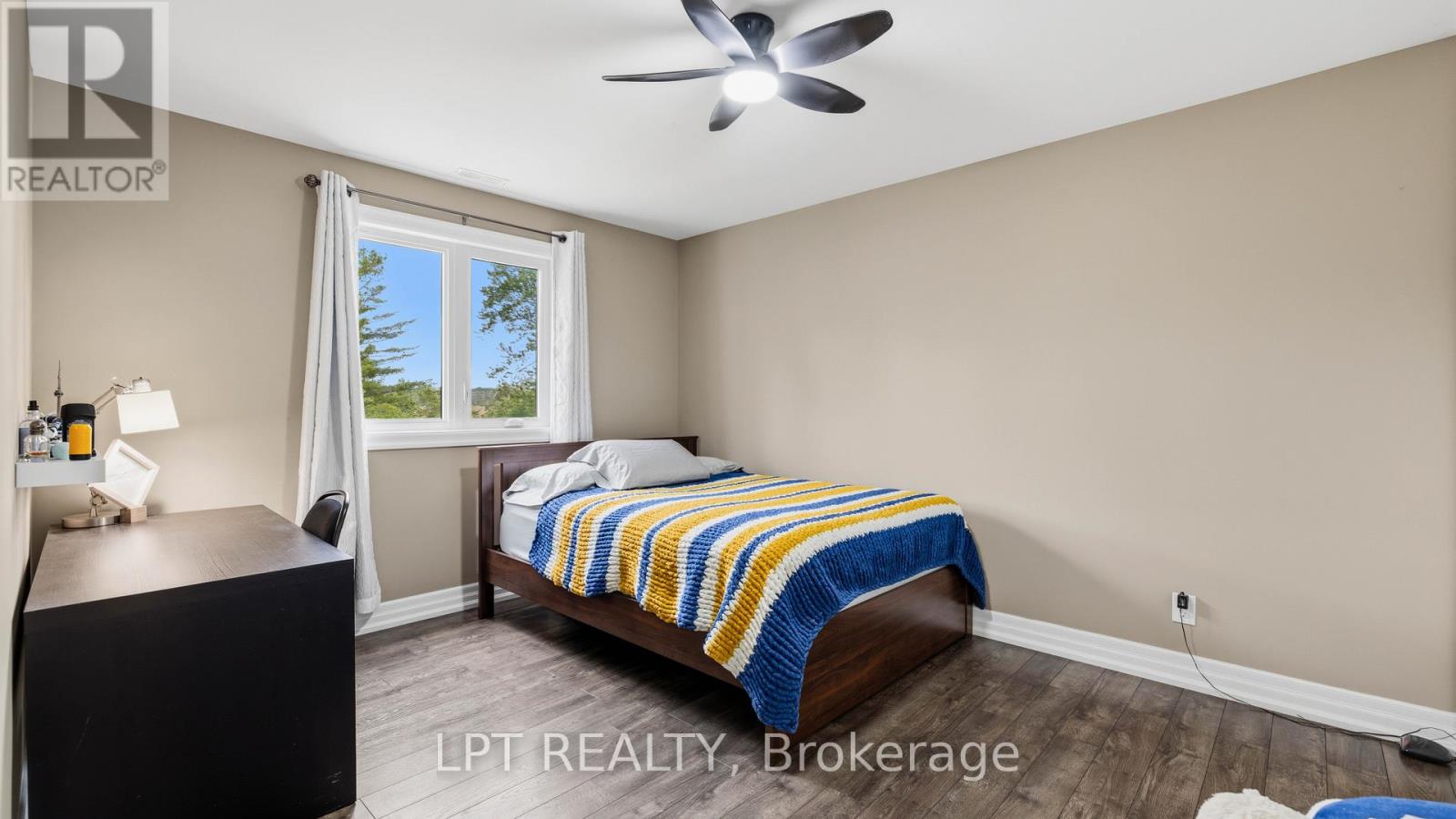 165 Lake Drive E, Georgina, Ontario  L4P 3E9 - Photo 23 - N13444336