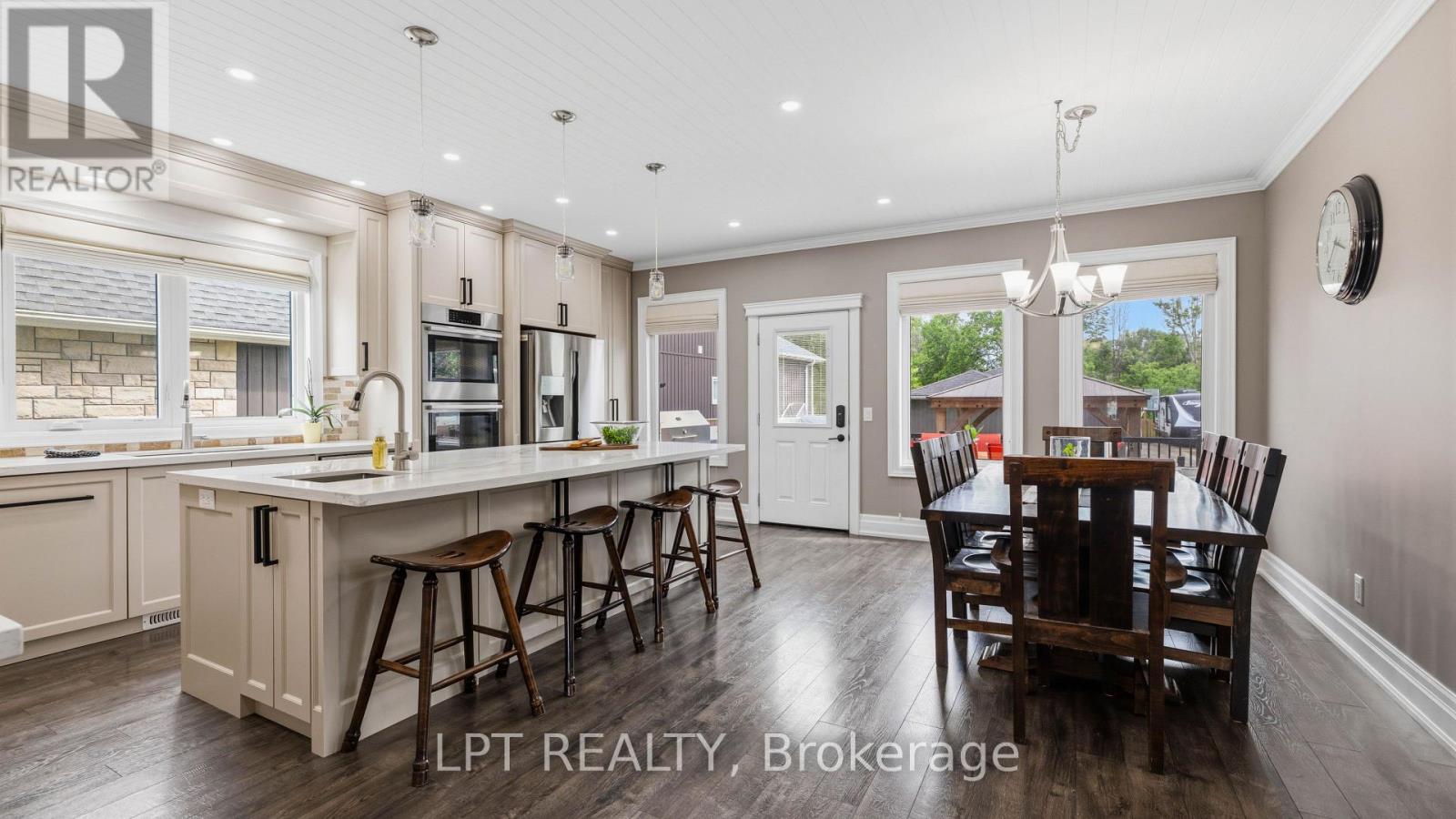 165 Lake Drive E, Georgina, Ontario  L4P 3E9 - Photo 7 - N13444336