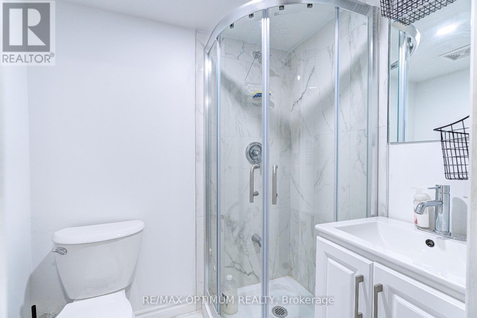18 Armstrong Street, Brampton, Ontario L6W 1W6 - Photo 32 - W13233856