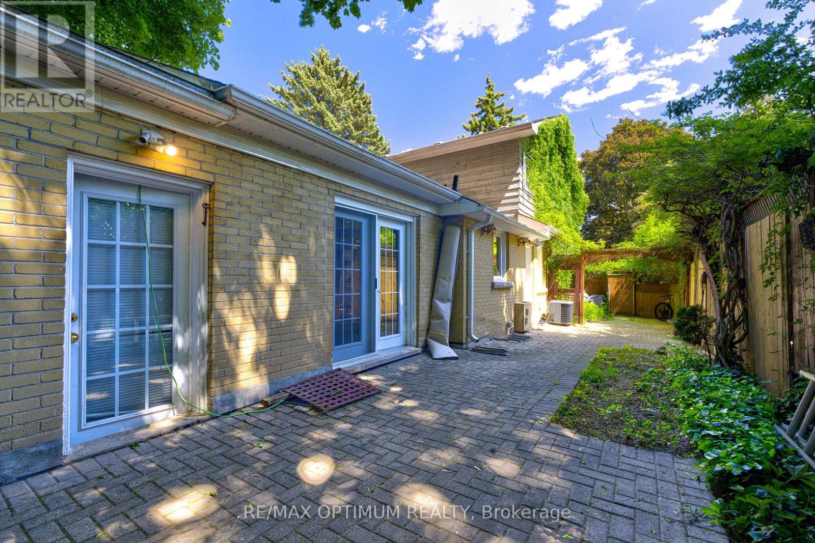 18 Armstrong Street, Brampton, Ontario L6W 1W6 - Photo 41 - W13233856
