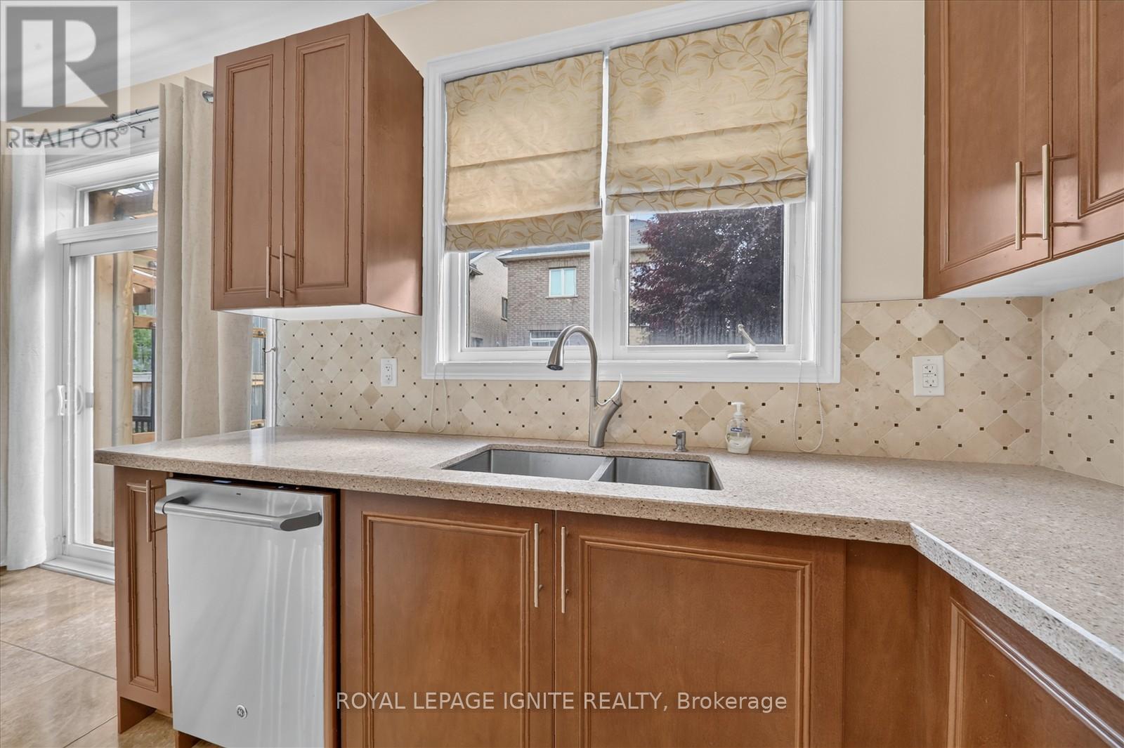 48 Bellcrest Road, Brampton, Ontario  L6Y 0Z7 - Photo 16 - W13440056