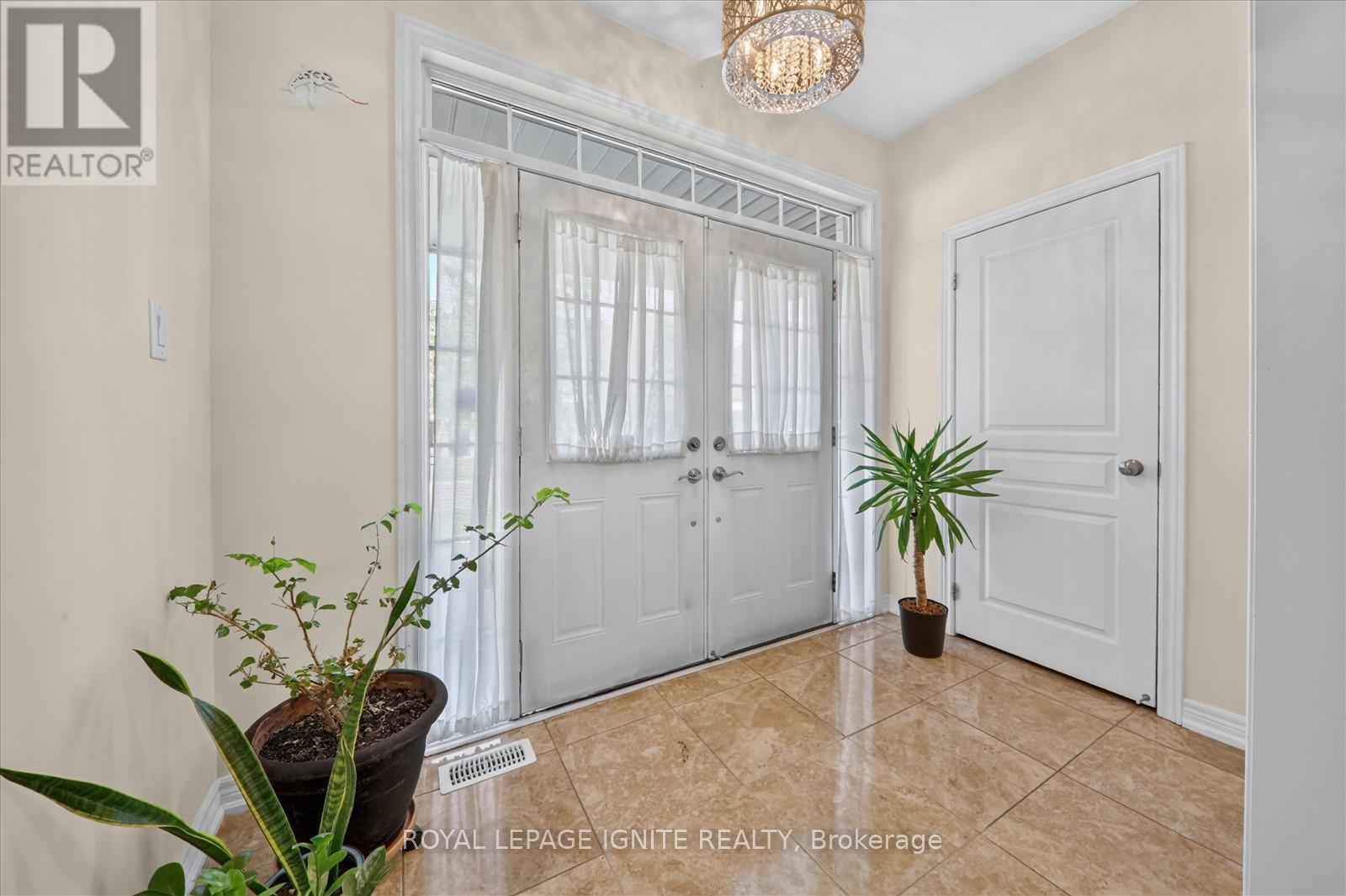 48 Bellcrest Road, Brampton, Ontario  L6Y 0Z7 - Photo 5 - W13440056