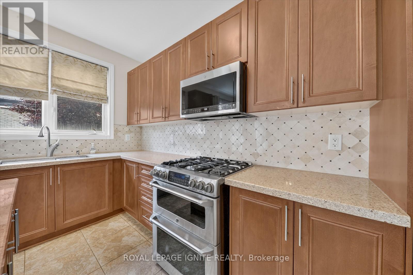 48 Bellcrest Road, Brampton, Ontario  L6Y 0Z7 - Photo 15 - W13440056