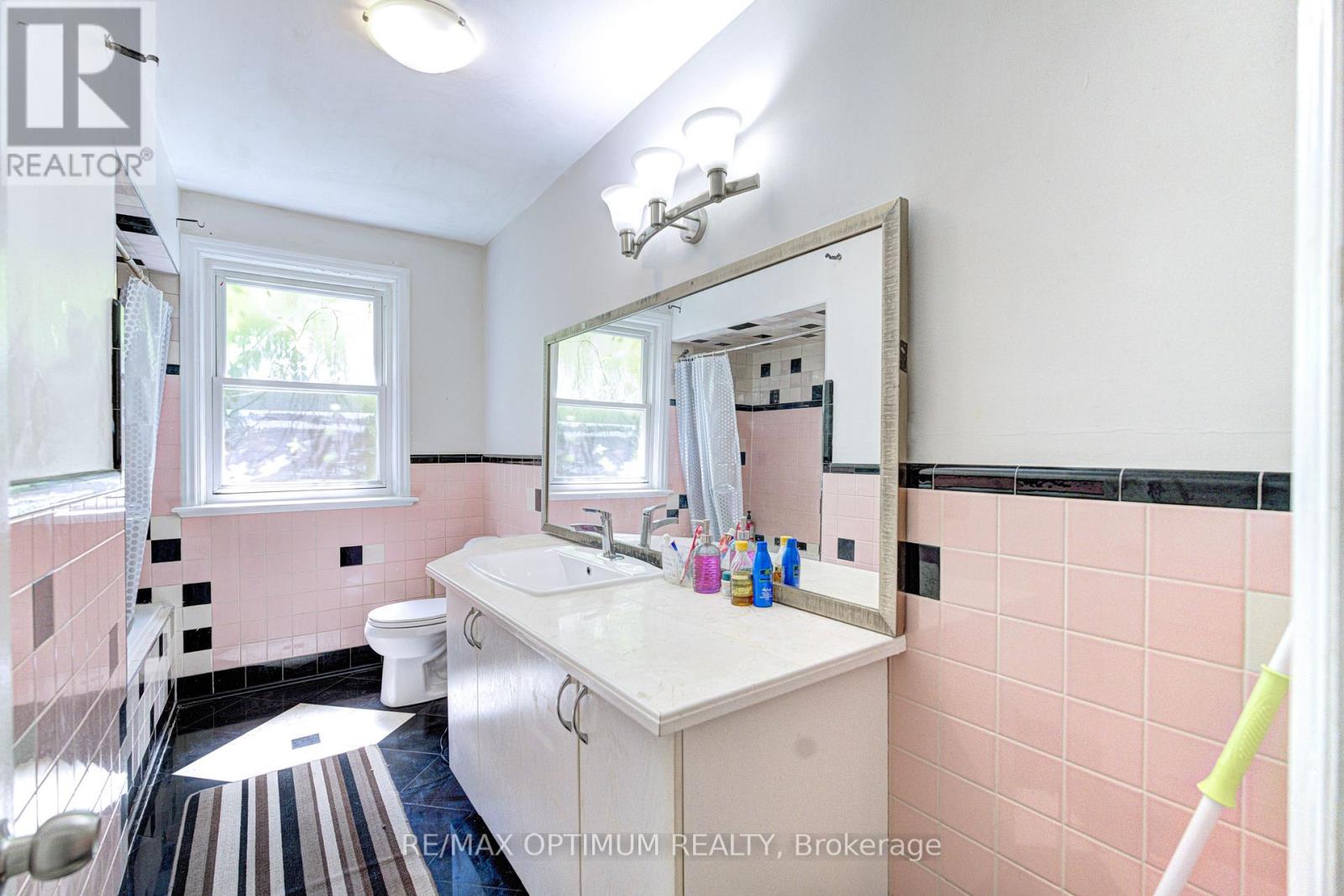 18 Armstrong Street, Brampton, Ontario L6W 1W6 - Photo 28 - W13233856