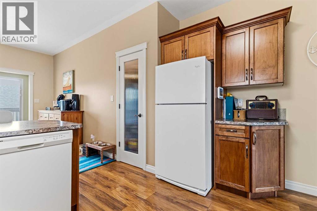 22 Rogers Road, Sylvan Lake, Alberta  T4S 0J8 - Photo 10 - A2317461