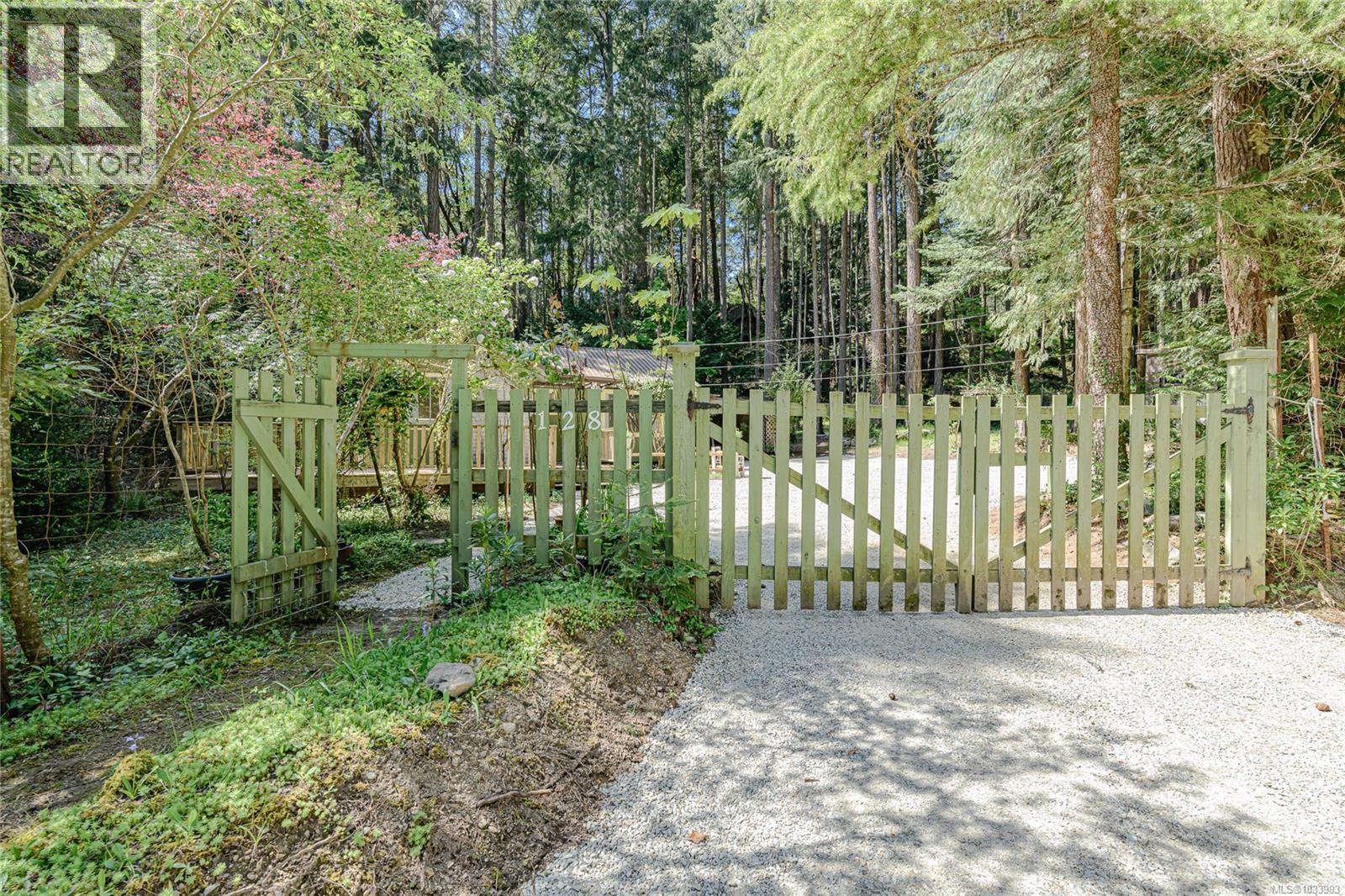 128 Sunset Dr, Salt Spring, British Columbia  V8K 1L3 - Photo 36 - 1033993