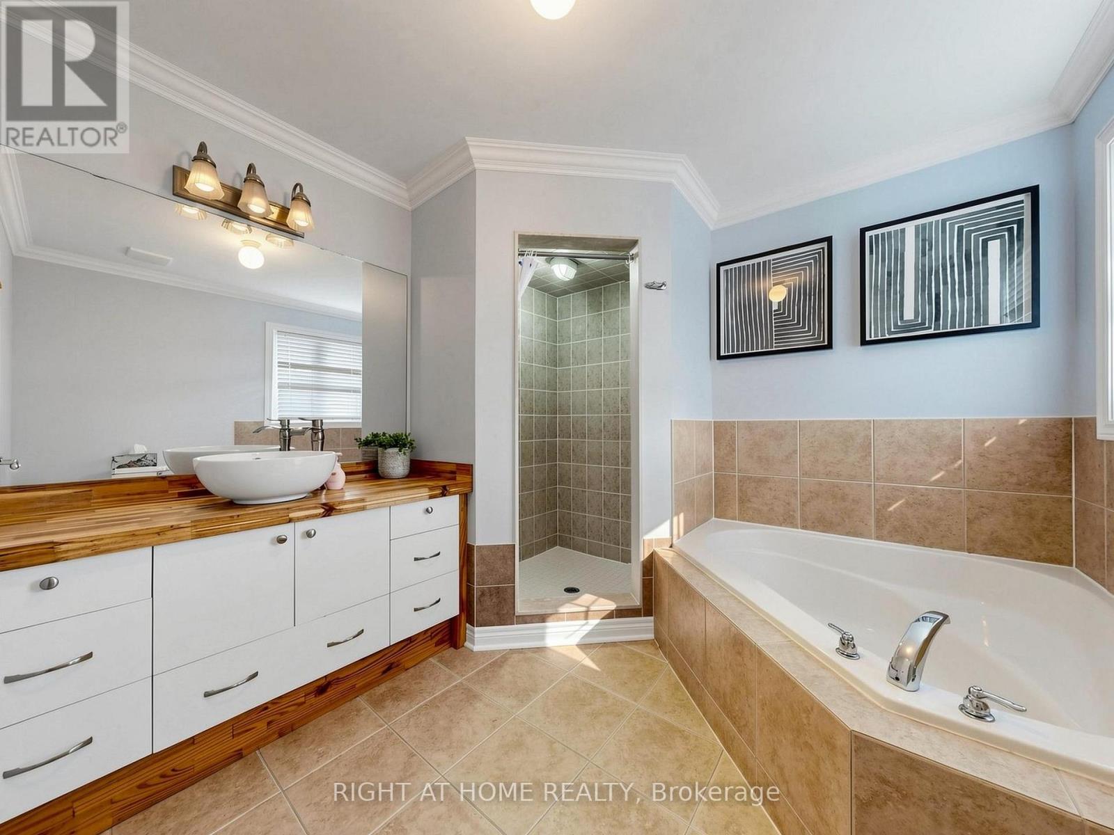 142 Alfred Smith Way, Newmarket, Ontario  L3X 3B9 - Photo 21 - N13444516