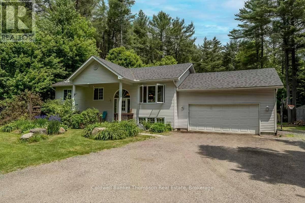 109 South Waseosa Lake Road, Huntsville, Ontario P1H 2N5 - Photo 2 - X13444734