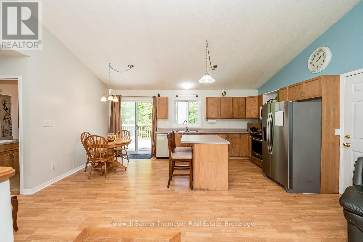 109 South Waseosa Lake Road, Huntsville, Ontario P1H 2N5 - Photo 9 - X13444734