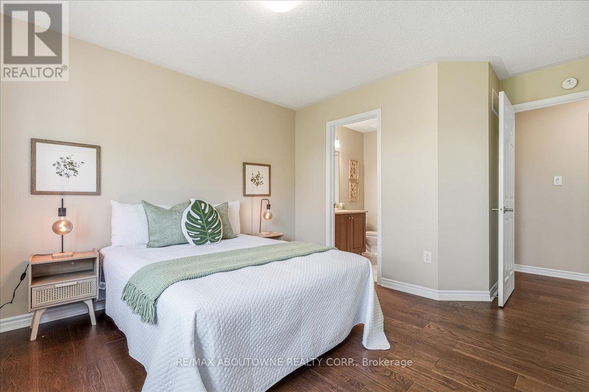 2383 Calloway Drive, Oakville, Ontario  L6M 0C1 - Photo 38 - W13444528