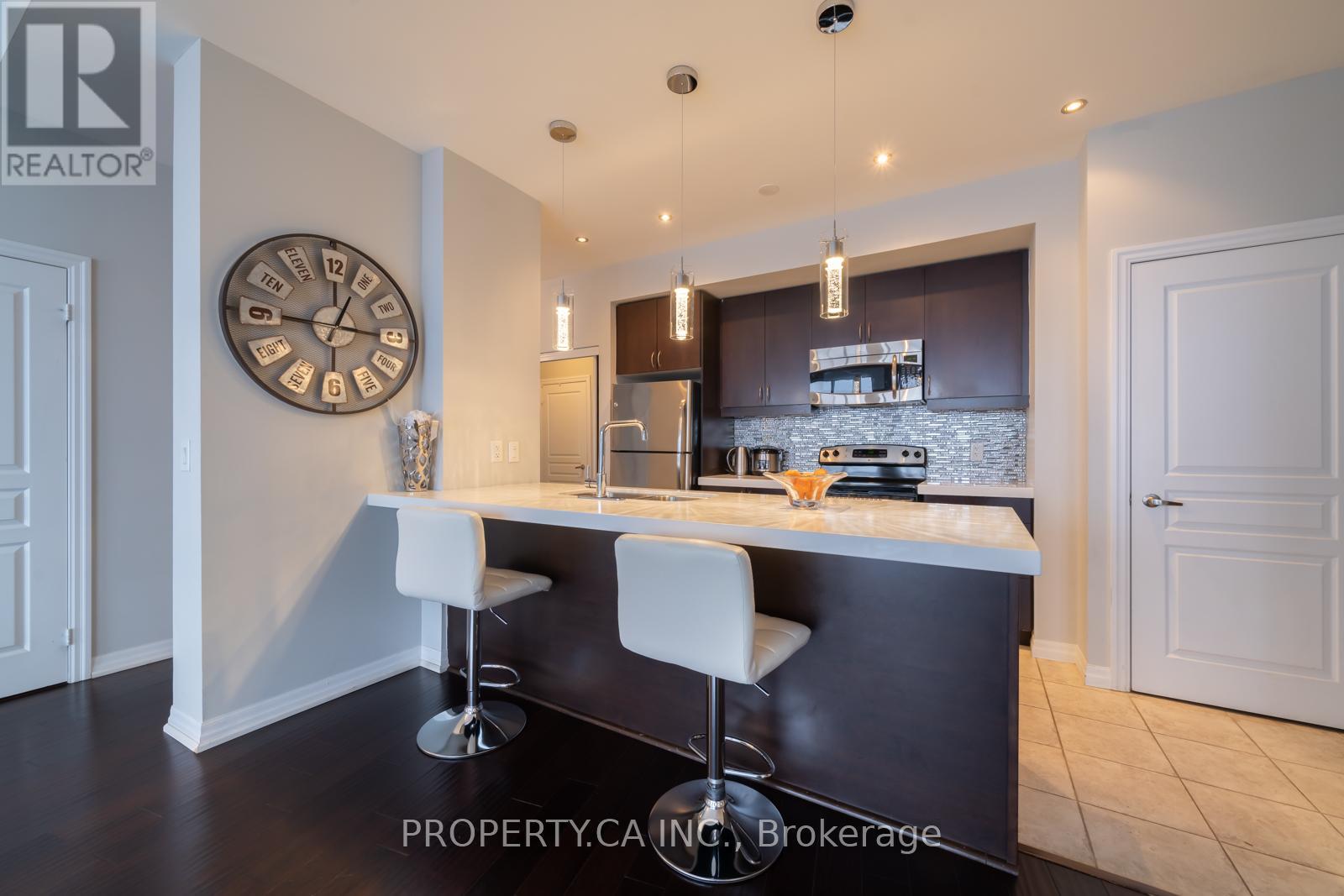 Ph3504 - 223 Webb Drive, Mississauga, Ontario  L5B 0E8 - Photo 4 - W13444554