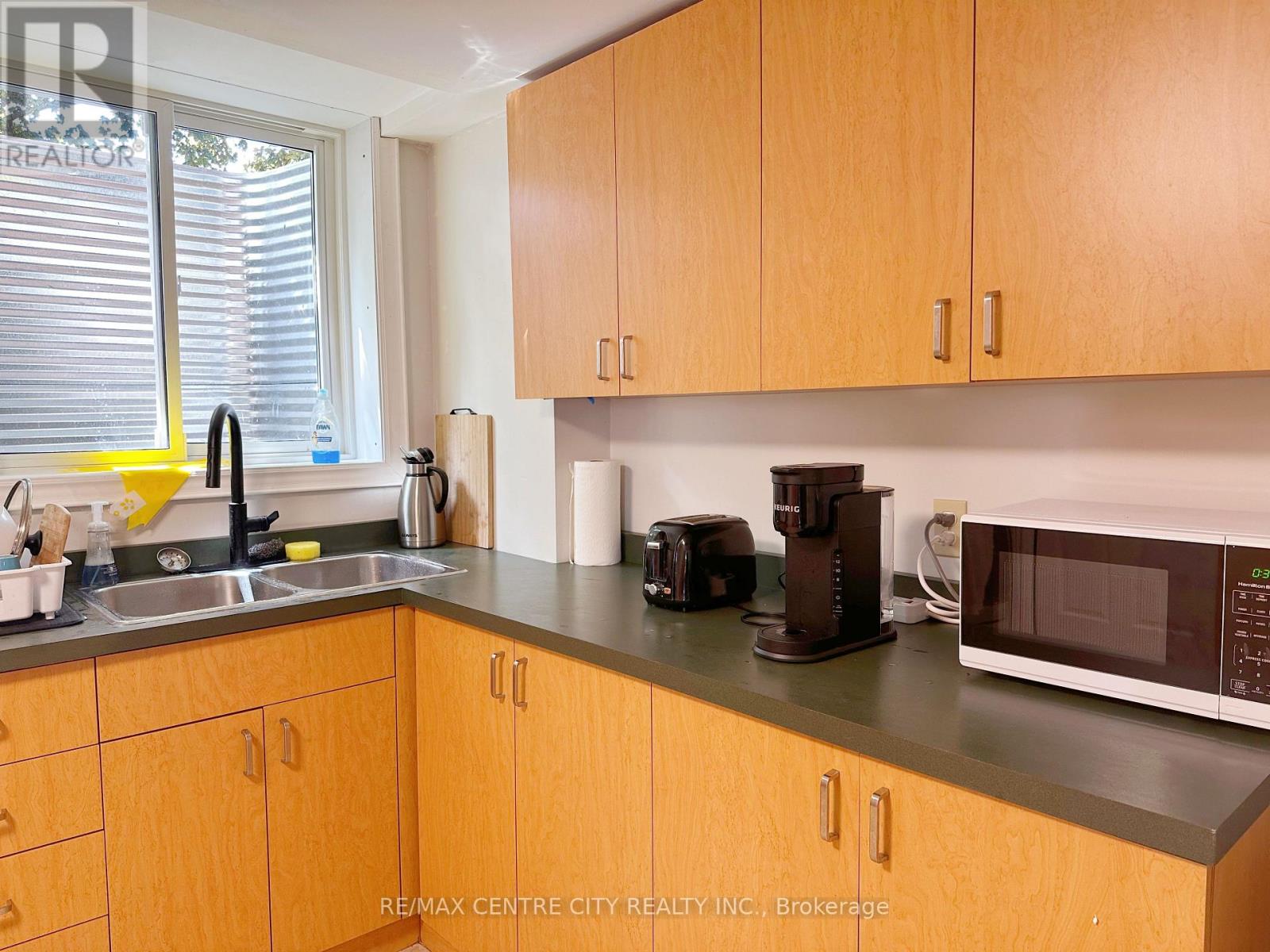 Lower Unit - 116 Paperbirch Crescent, London North, Ontario  N6G 1L7 - Photo 2 - X13144888