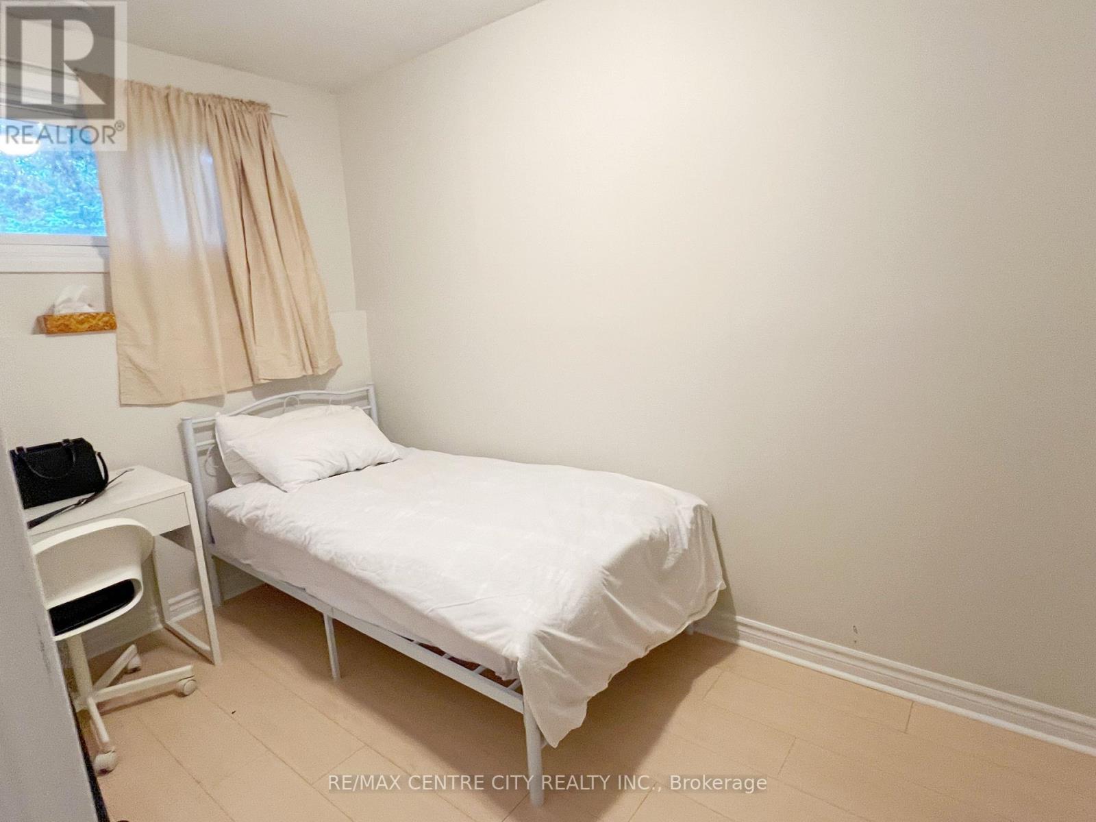 Lower Unit - 116 Paperbirch Crescent, London North, Ontario  N6G 1L7 - Photo 8 - X13144888