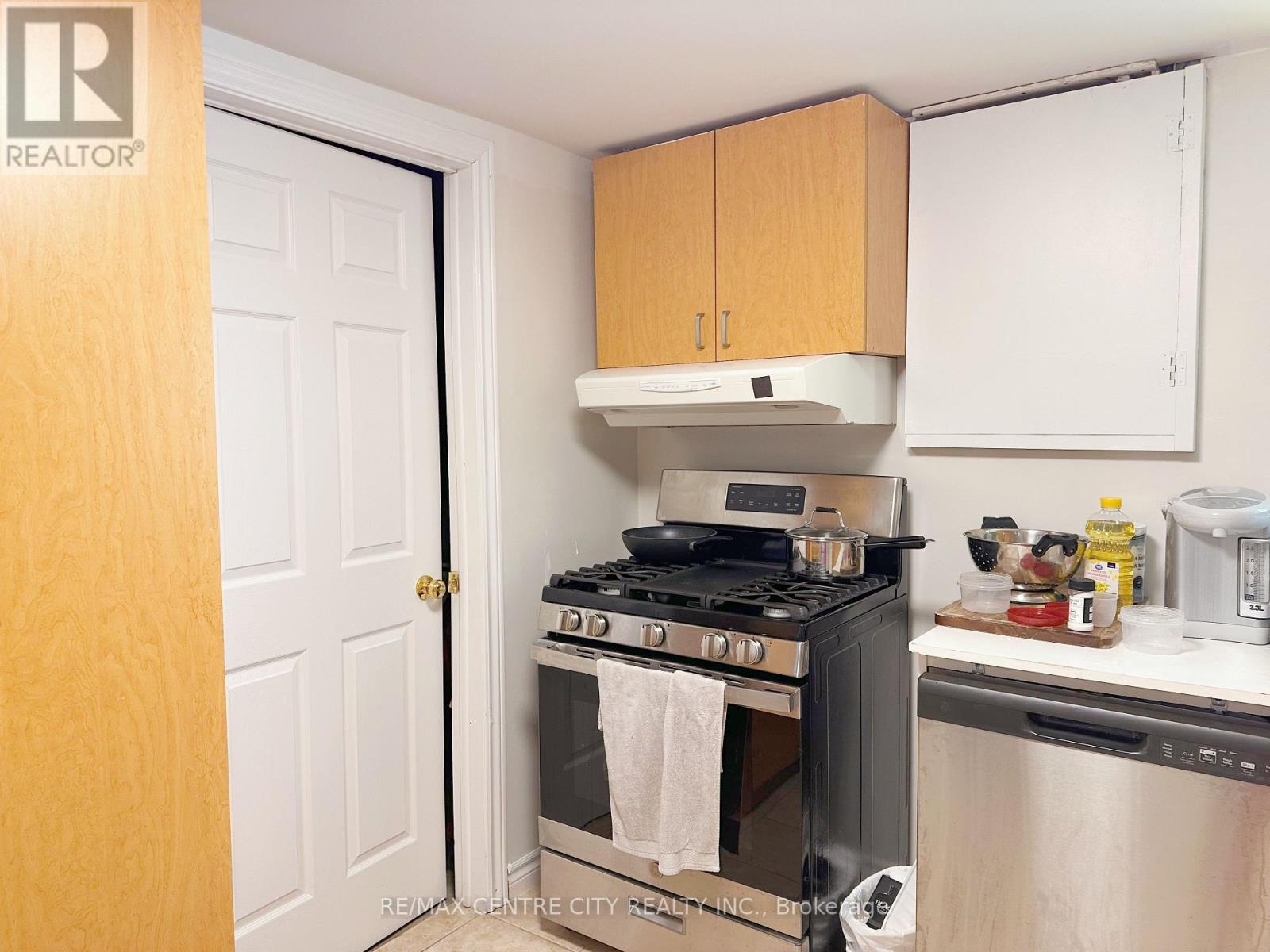 Lower Unit - 116 Paperbirch Crescent, London North, Ontario  N6G 1L7 - Photo 3 - X13144888