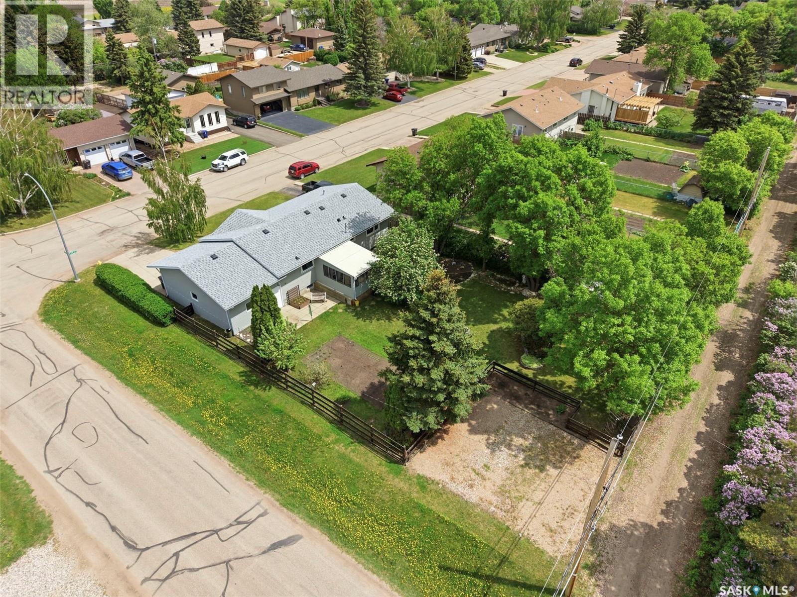 313 7th Avenue W, Watrous, Saskatchewan  S0K 4T0 - Photo 52 - SK037318