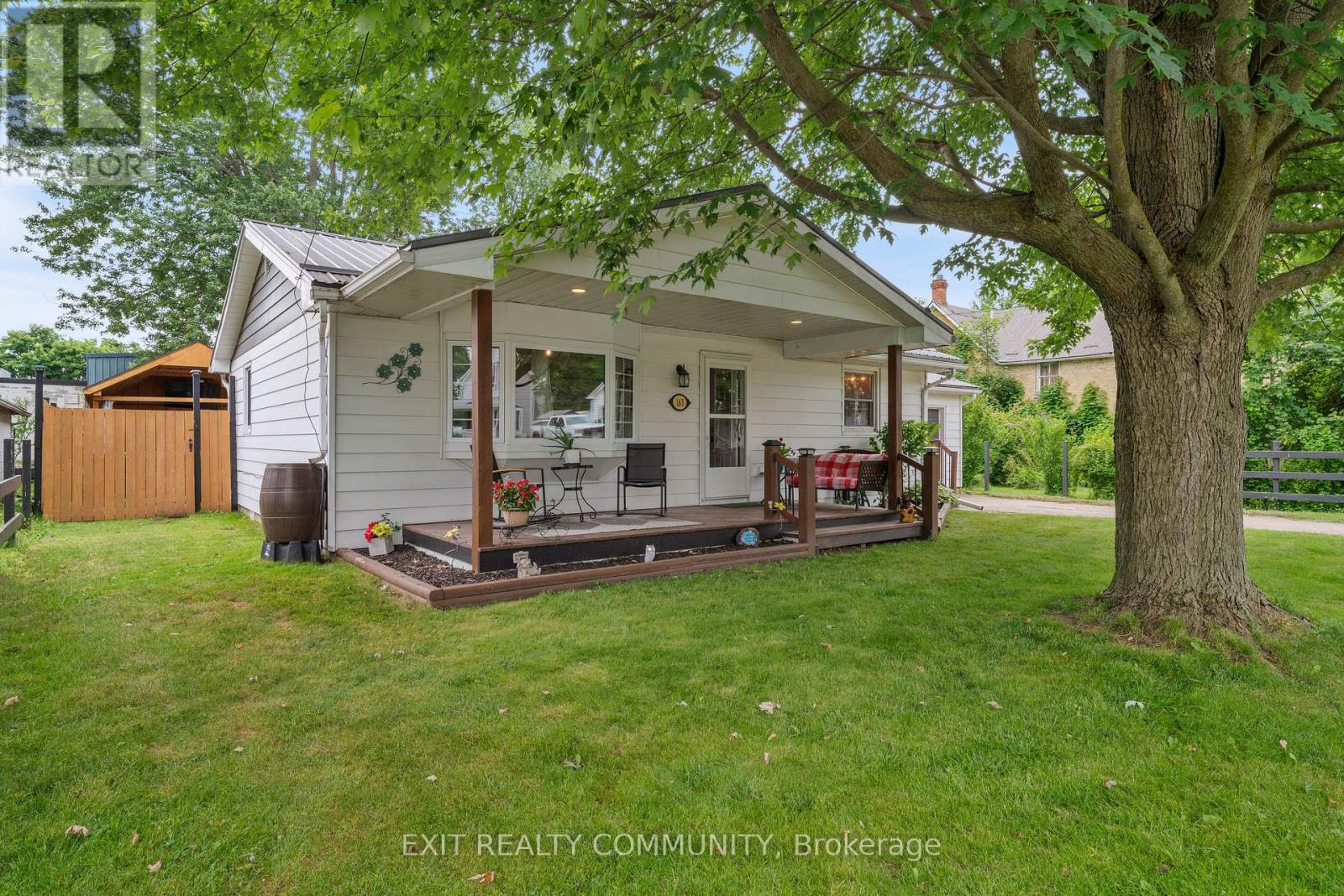 163 Elm Street E, Chatham-Kent, Ontario  N0P 1C0 - Photo 2 - X13445226