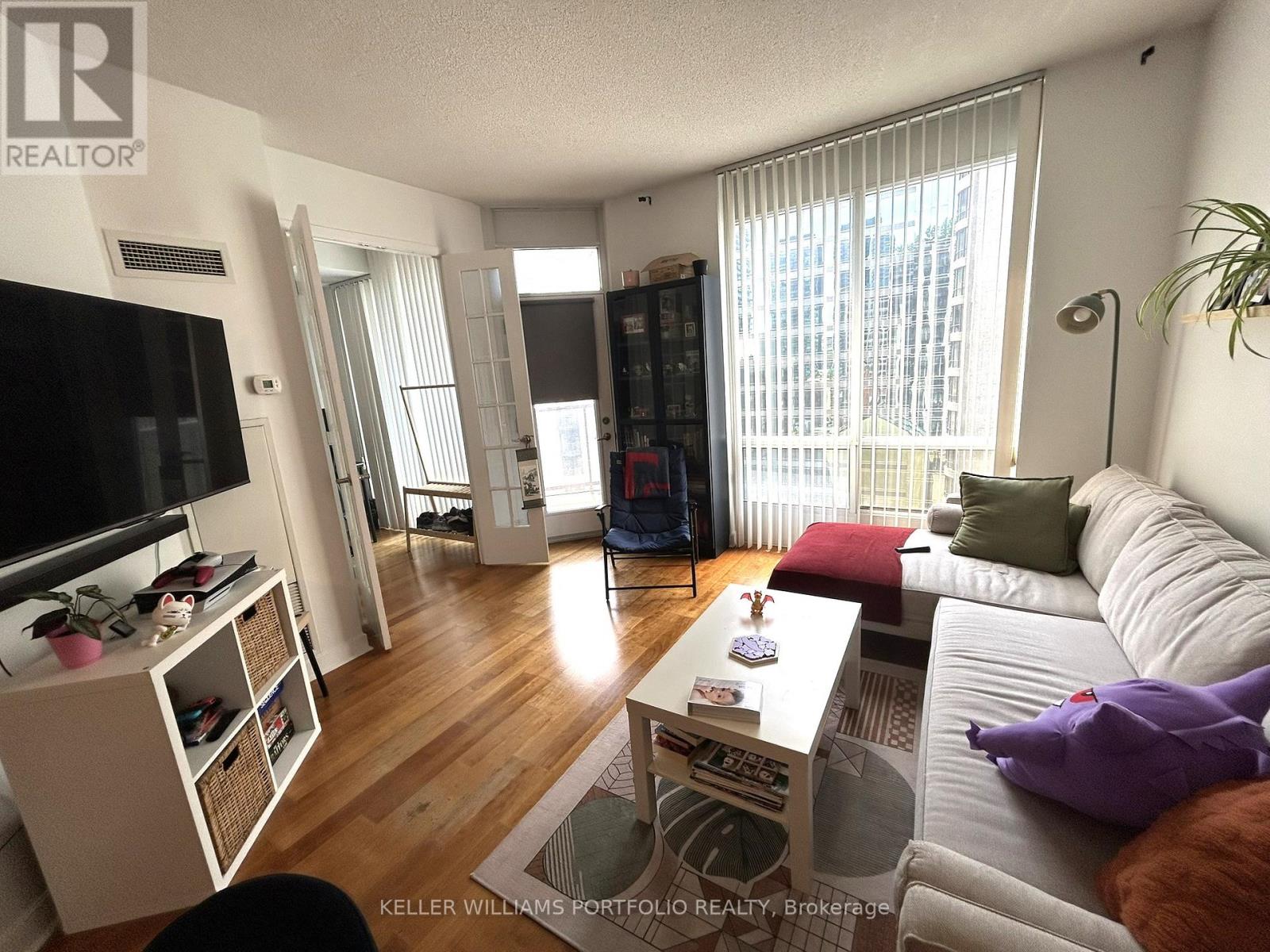 1512 - 85 Bloor Street E, Toronto, Ontario  M4W 3Y1 - Photo 4 - C13444718