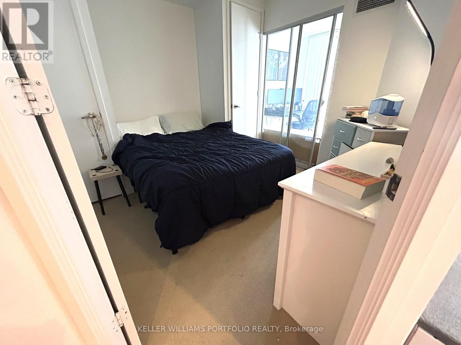 1512 - 85 Bloor Street E, Toronto, Ontario  M4W 3Y1 - Photo 5 - C13444718