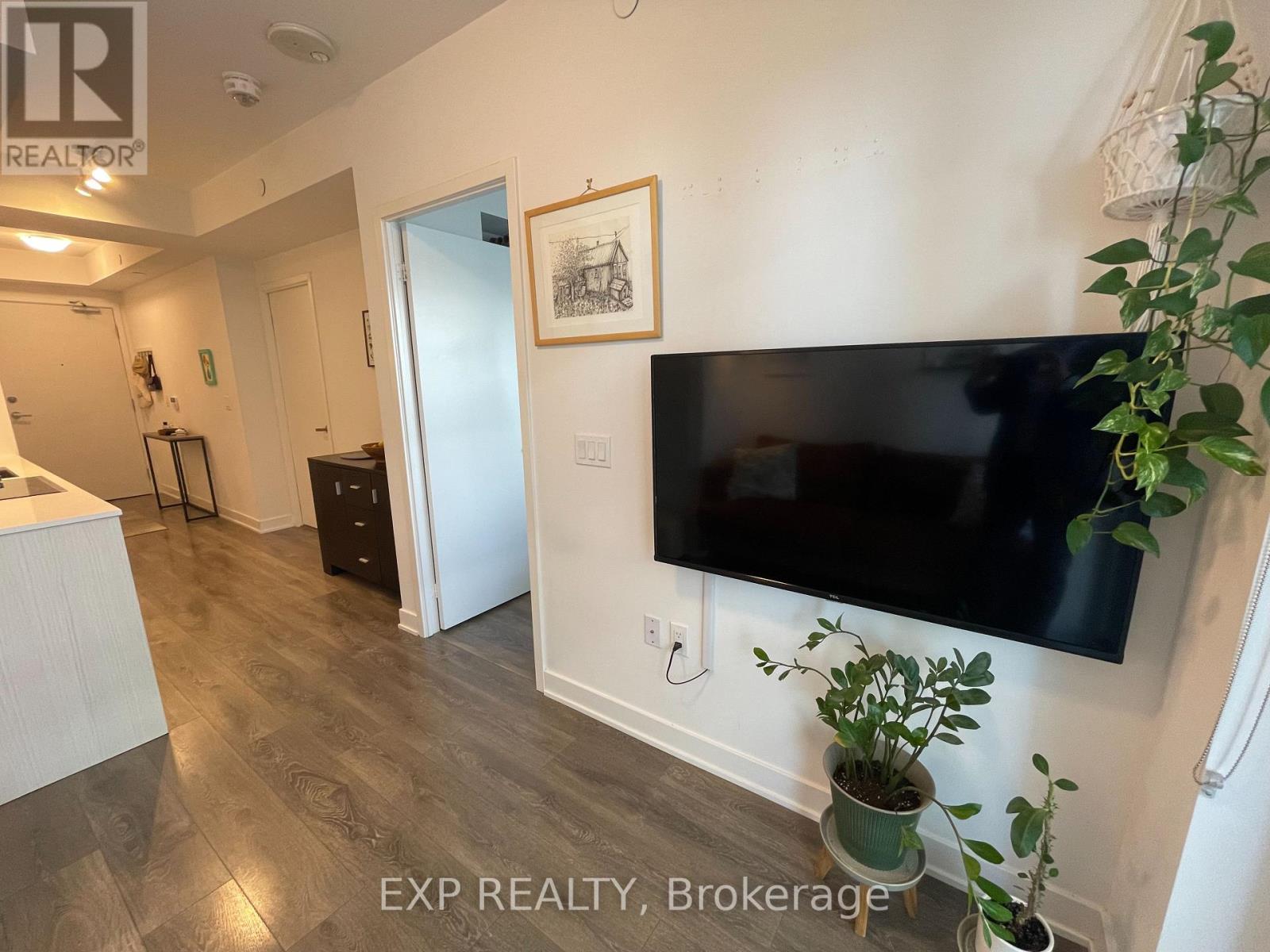 2015 - 195 Redpath Avenue, Toronto, Ontario  M4P 0E4 - Photo 12 - C13444776