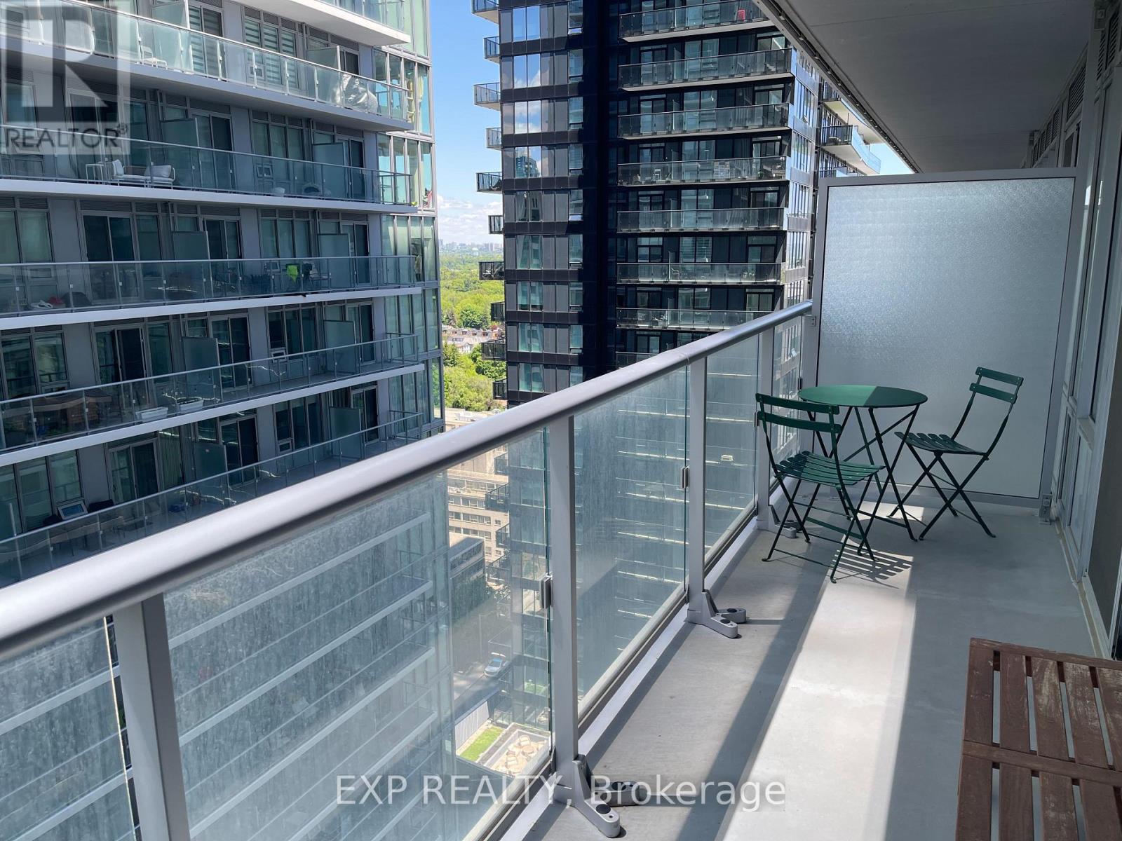 2015 - 195 Redpath Avenue, Toronto, Ontario  M4P 0E4 - Photo 14 - C13444776