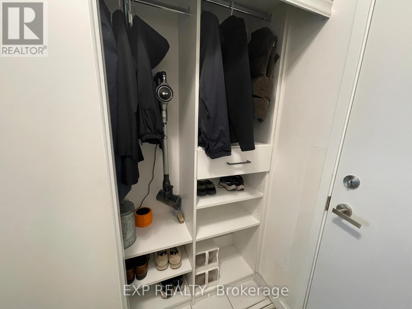 2015 - 195 Redpath Avenue, Toronto, Ontario  M4P 0E4 - Photo 21 - C13444776