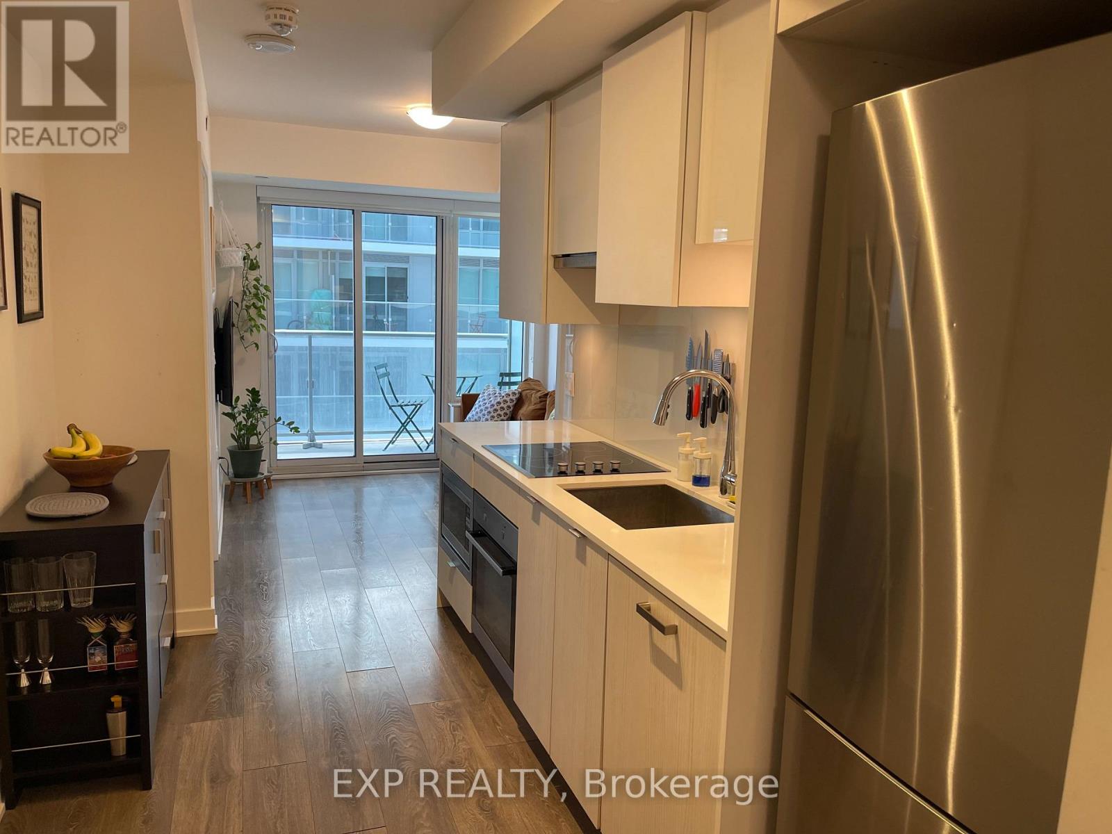 2015 - 195 Redpath Avenue, Toronto, Ontario  M4P 0E4 - Photo 3 - C13444776