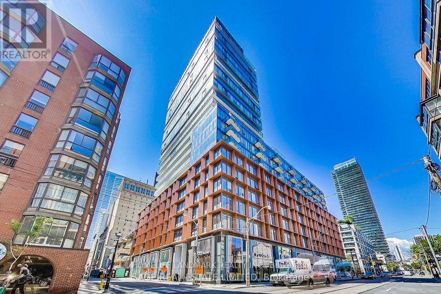 1703 - 60 COLBORNE STREET, Toronto, Ontario
