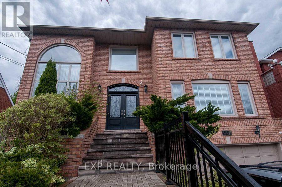 220 Viewmount Avenue, Toronto, Ontario  M6B 1T8 - Photo 2 - C13444824