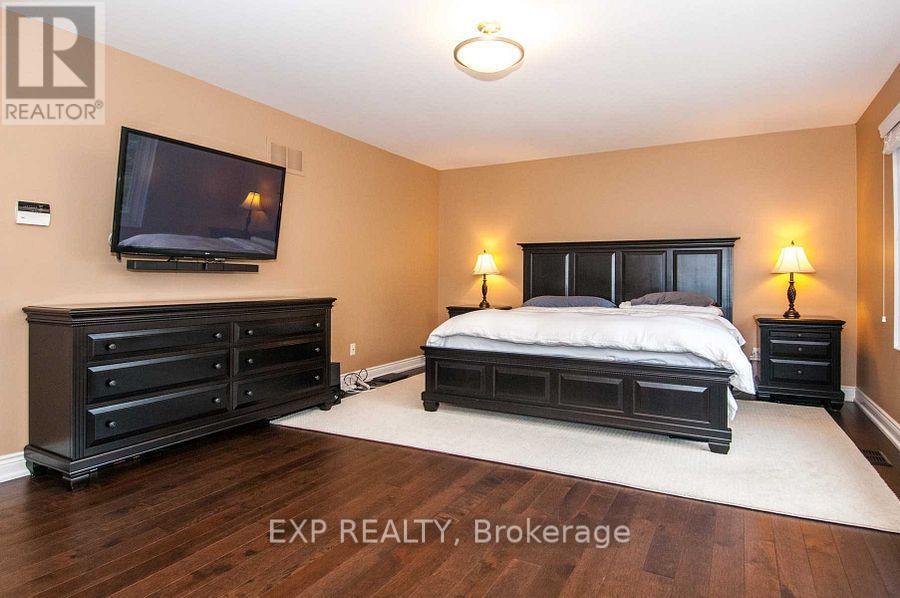 220 Viewmount Avenue, Toronto, Ontario  M6B 1T8 - Photo 20 - C13444824