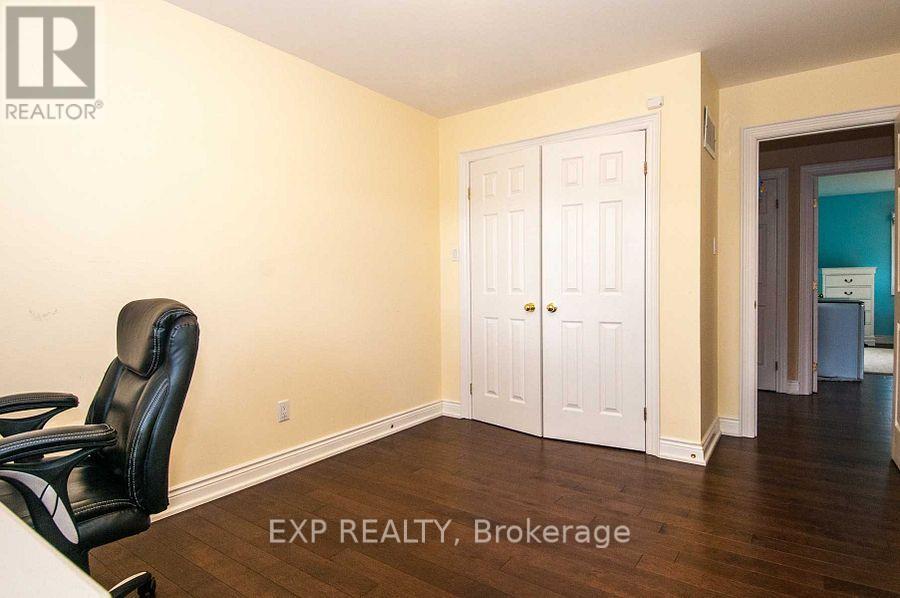 220 Viewmount Avenue, Toronto, Ontario  M6B 1T8 - Photo 32 - C13444824