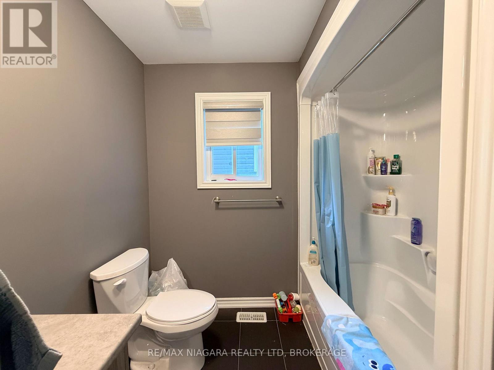 78 Bradley Avenue, Welland, Ontario  L3B 0K1 - Photo 8 - X13445196