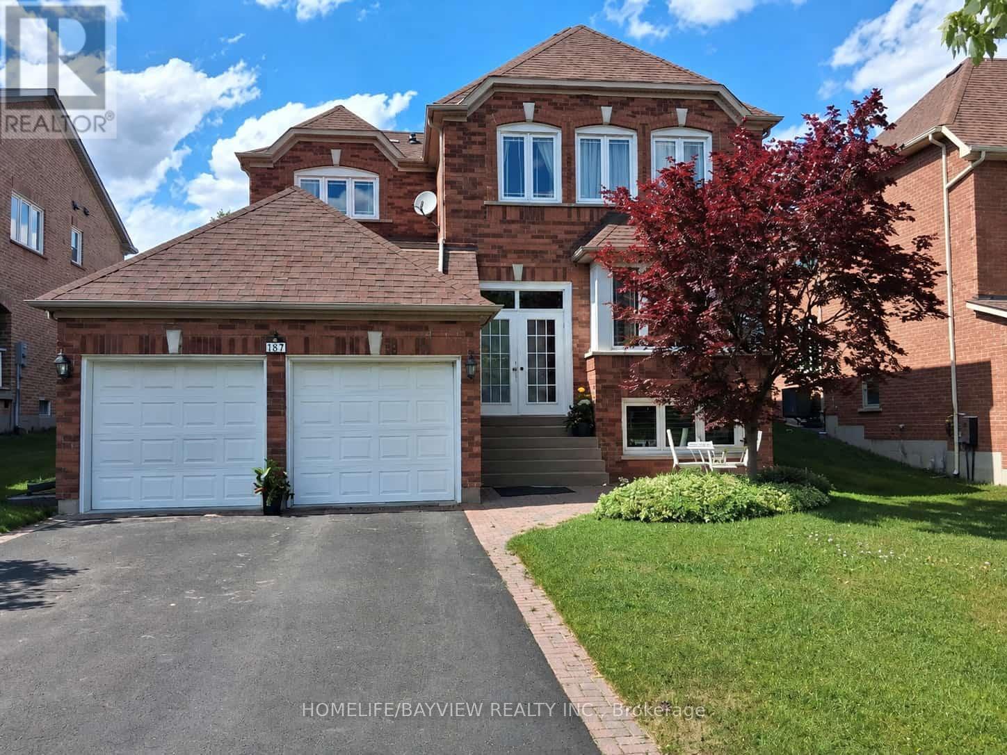 137 WIDDIFIELD AVENUE, Newmarket, Ontario