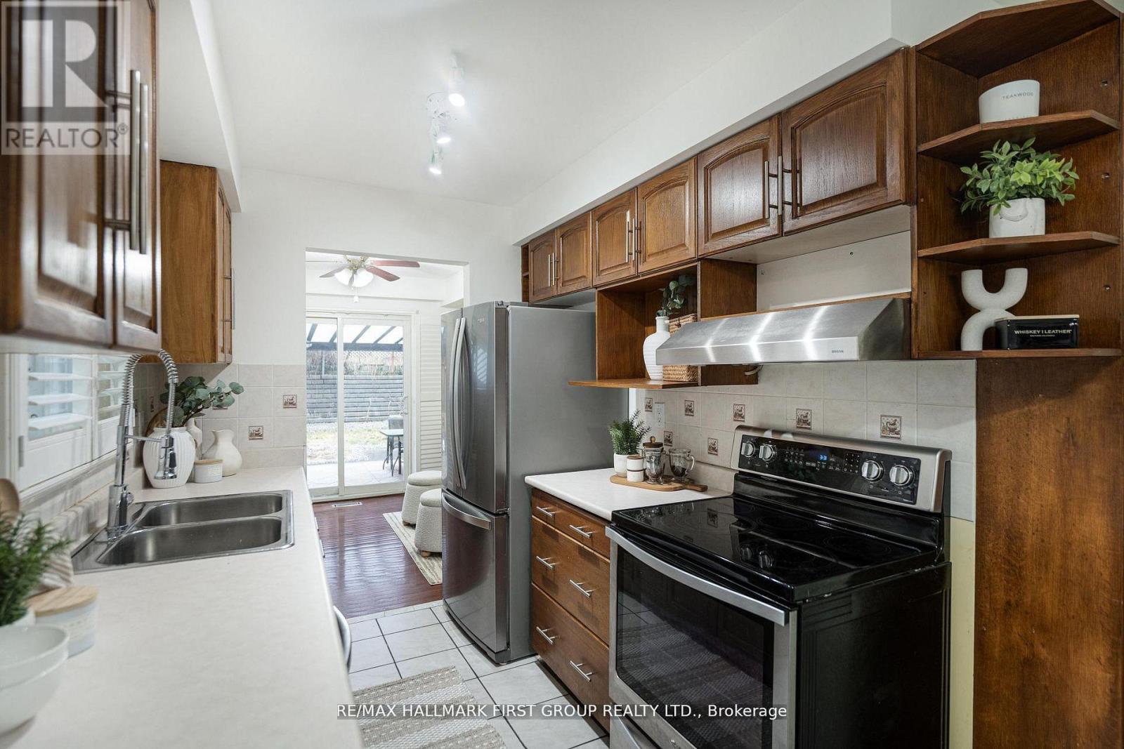 2146 Denby Drive, Pickering, Ontario  L1X 1Z2 - Photo 11 - E13445022