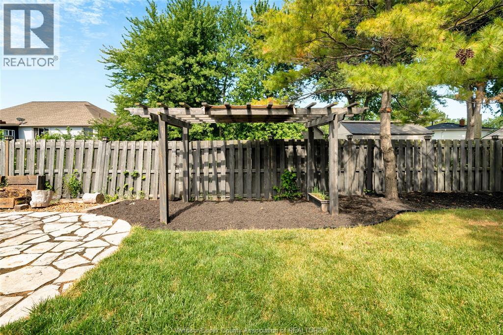 103 Pierella Drive, Lakeshore, Ontario N0R 1A0 - Photo 39 - 26014083