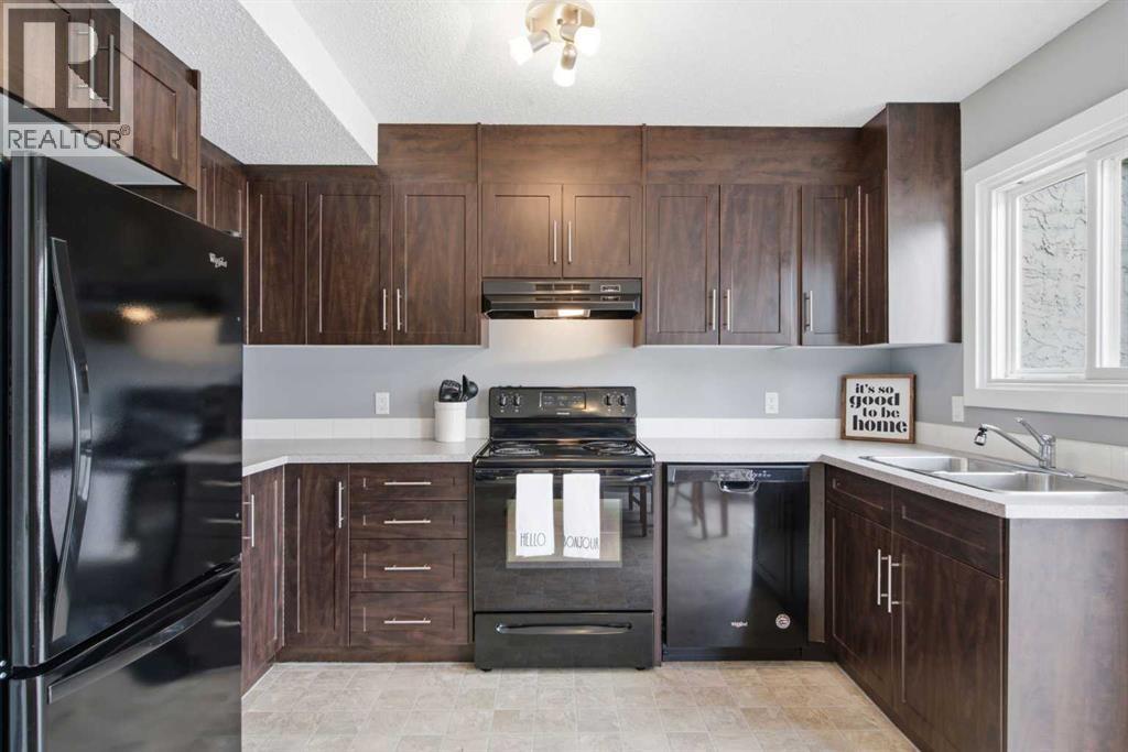 237 Deerpoint Lane Se, Calgary, Alberta  T2J 6M6 - Photo 2 - A2320995