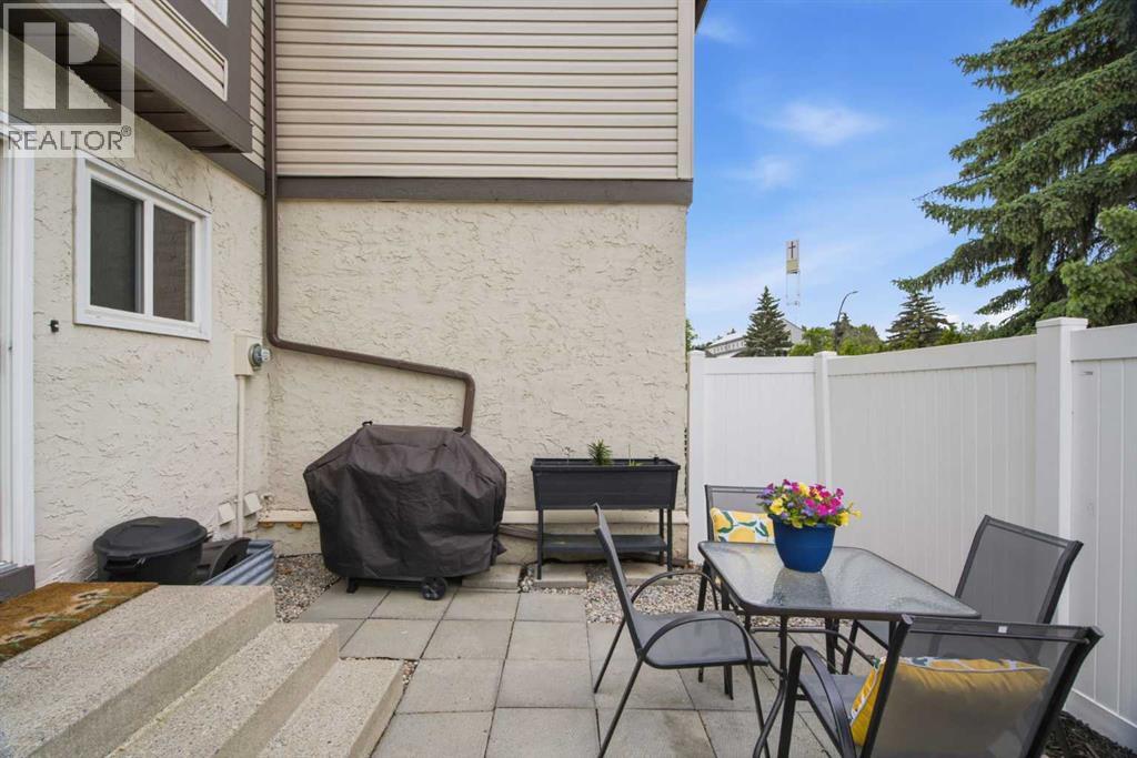 237 Deerpoint Lane Se, Calgary, Alberta  T2J 6M6 - Photo 34 - A2320995