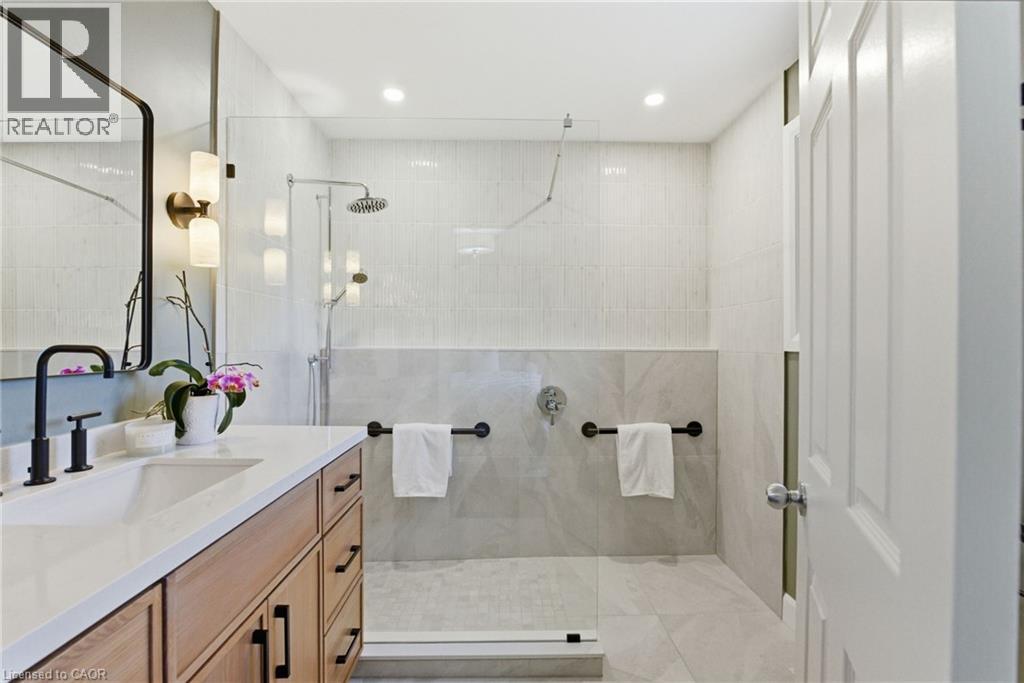 255 Mount Albion Road Unit# 43, Hamilton, Ontario  L8K 6P8 - Photo 18 - 40836306