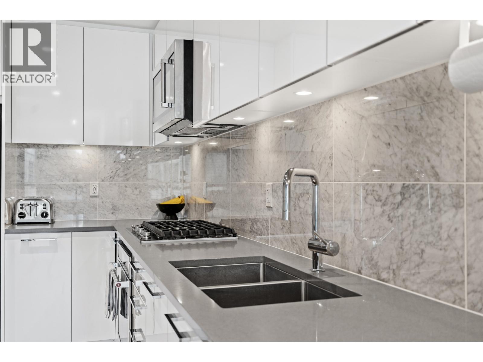 315 2651 Library Lane, North Vancouver, British Columbia  V7J 0C1 - Photo 11 - R3135766