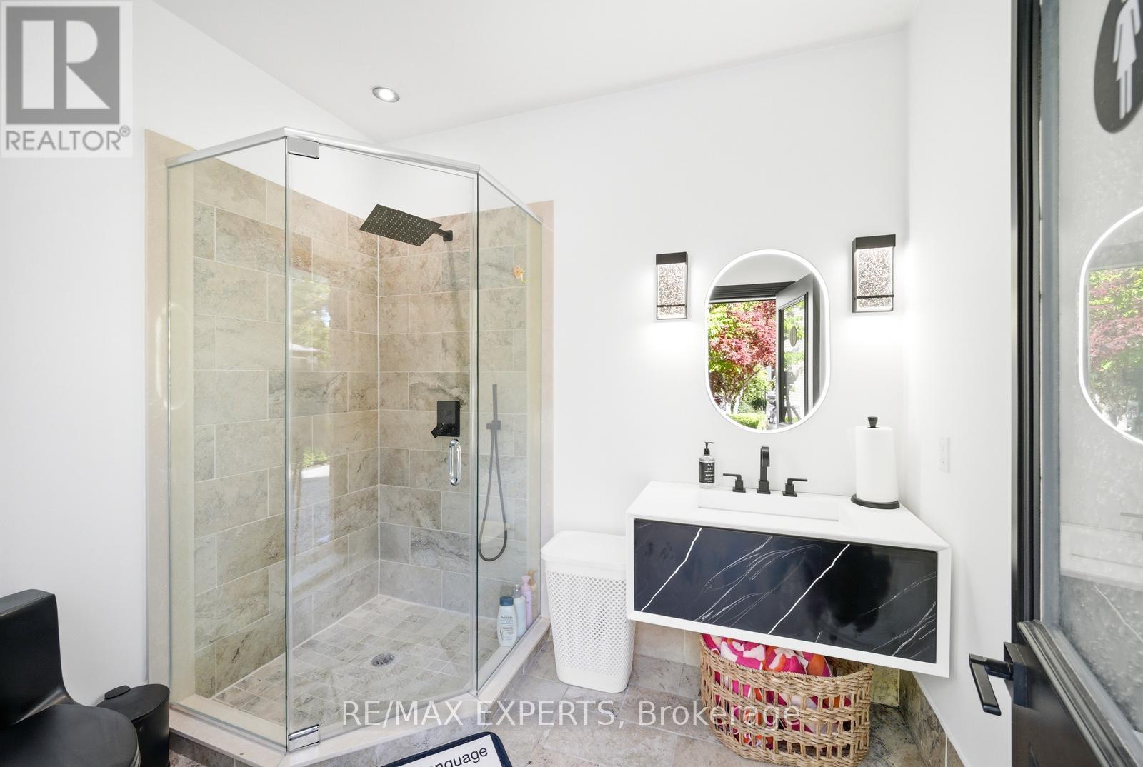 82 Westwood Lane, Richmond Hill (South Richvale), Ontario  L4C 6Y2 - Photo 49 - N13444848