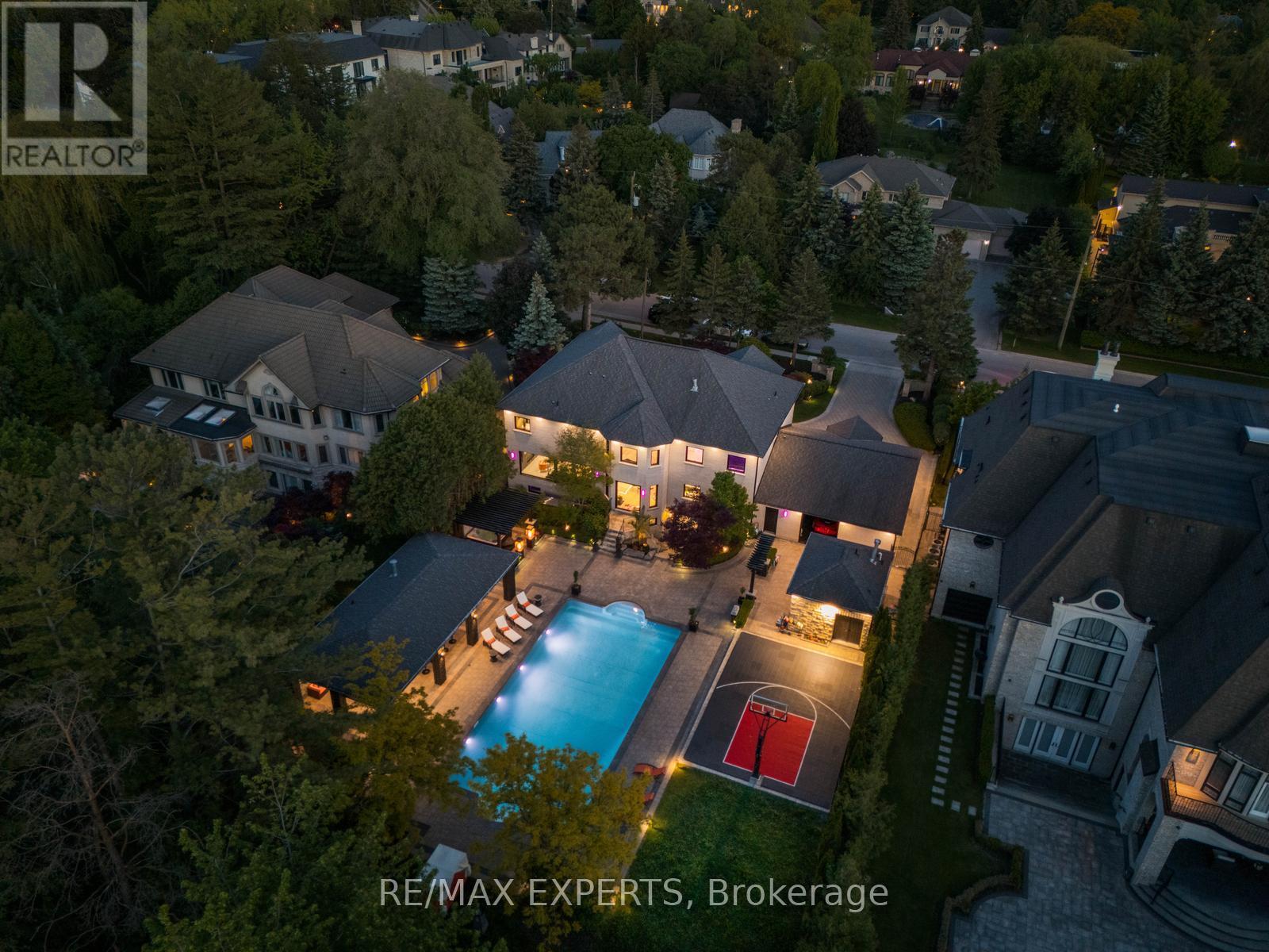 82 Westwood Lane, Richmond Hill (South Richvale), Ontario  L4C 6Y2 - Photo 6 - N13444848