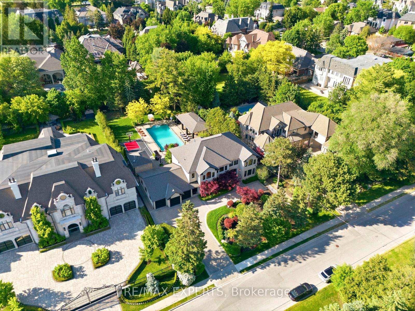 82 Westwood Lane, Richmond Hill (South Richvale), Ontario  L4C 6Y2 - Photo 7 - N13444848