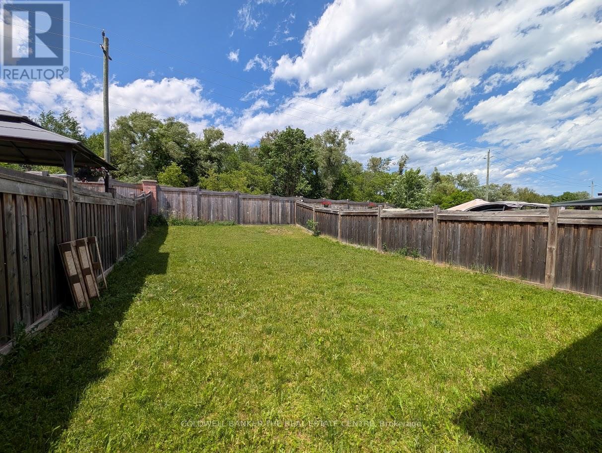1848 Lamstone St Street, Innisfil, Ontario L9S 5A1 - Photo 3 - N13444858
