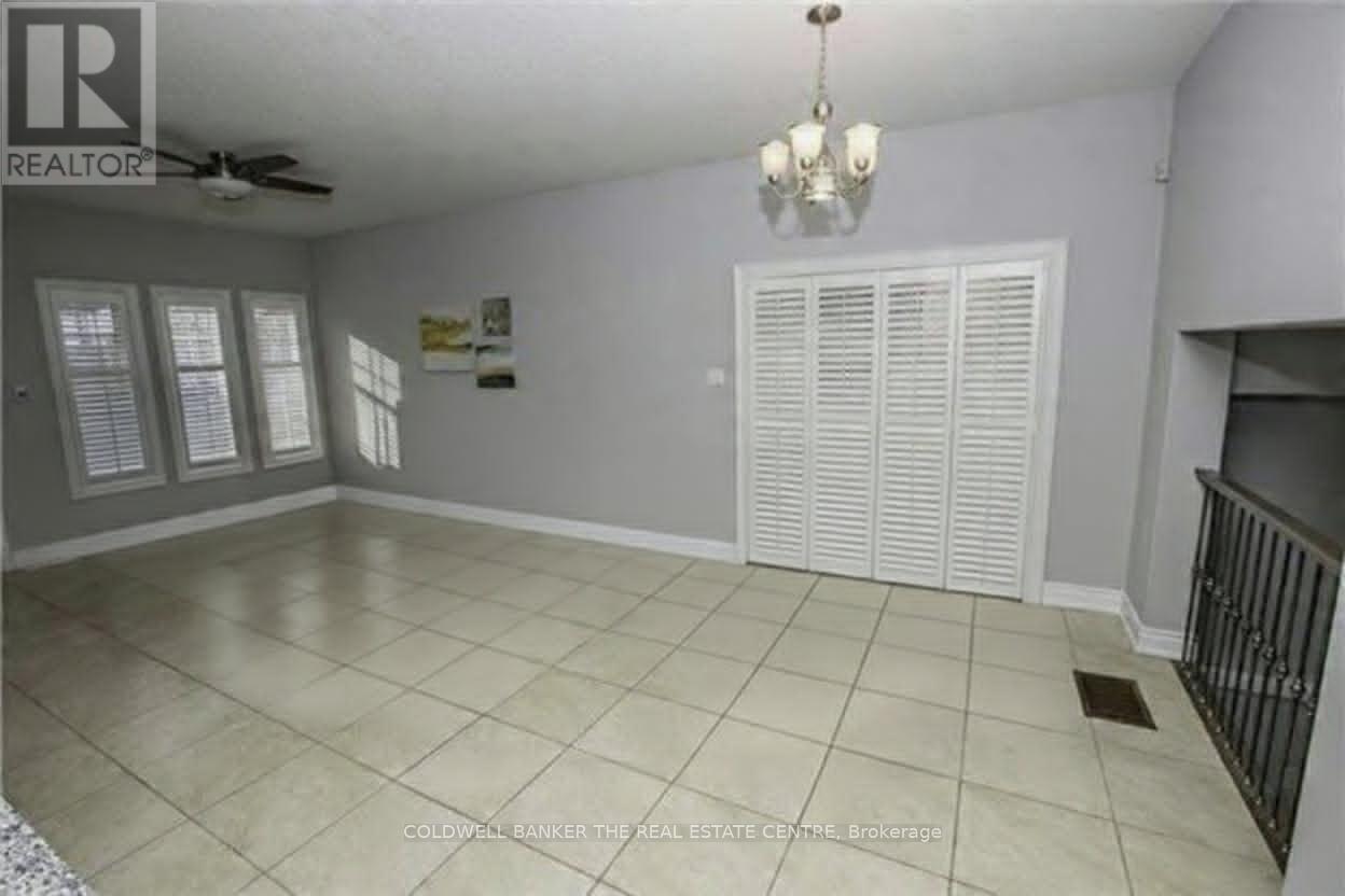 1848 Lamstone St Street, Innisfil, Ontario L9S 5A1 - Photo 6 - N13444858
